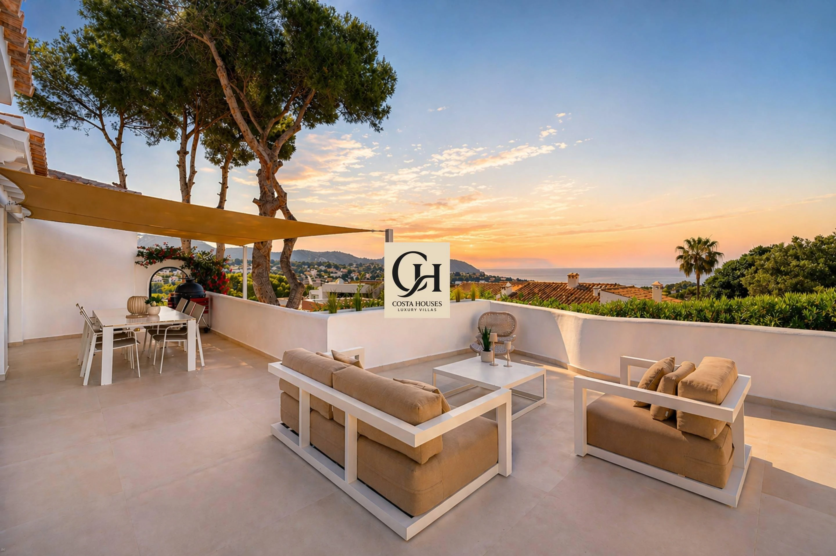 VILLA BRISA MORAIRA · MAR, LUZ Y ESENCIA MEDITERRANEA EN LA SABATERA