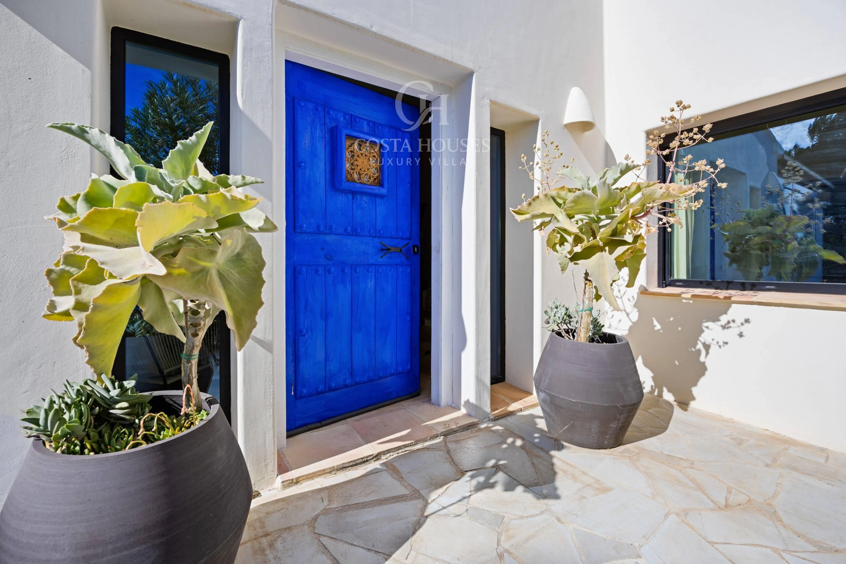 VILLA ALMA ·  REFUGIO MEDITERRÁNEO CONTEMPORÁNEO CON CASA DE INVITADOS EN JÁVEA