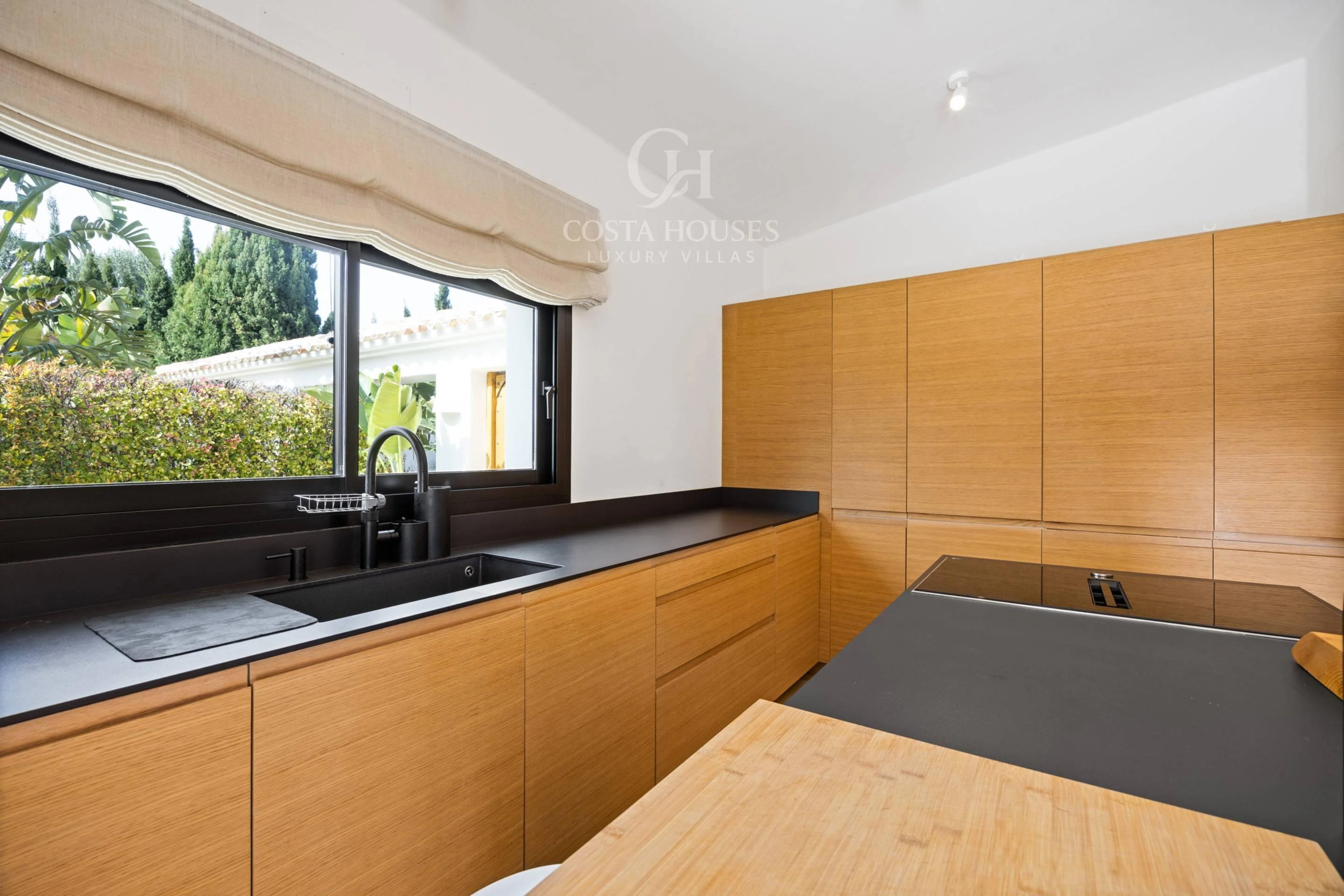 VILLA ALMA ·  REFUGIO MEDITERRÁNEO CONTEMPORÁNEO CON CASA DE INVITADOS EN JÁVEA