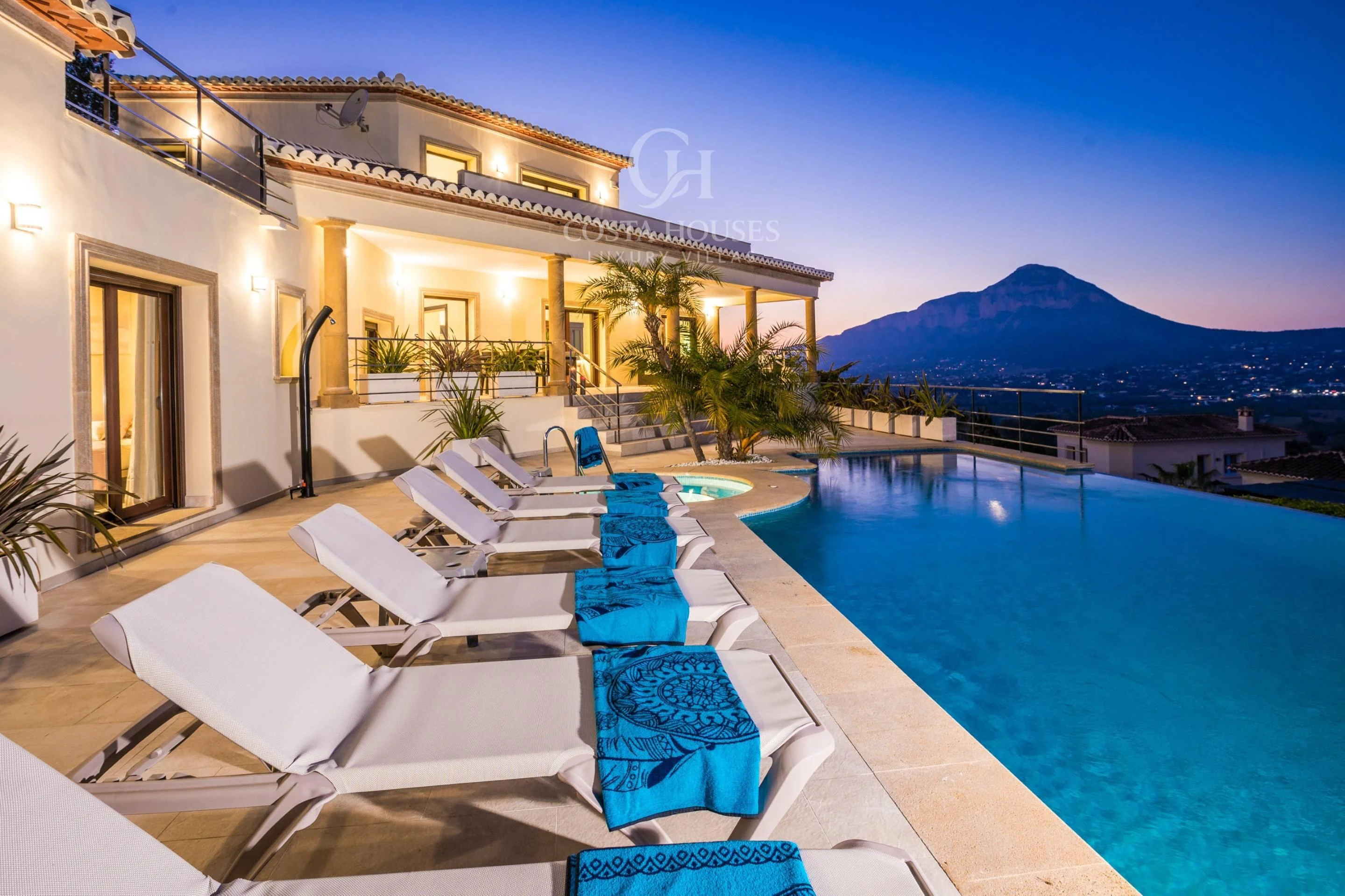 2855V_KUTSANES - VILLA KUTSANES · PANORAMABLICK MIT MEERBLICK ZWISCHEN MONTGO UND MITTELMEER IN JAVEA