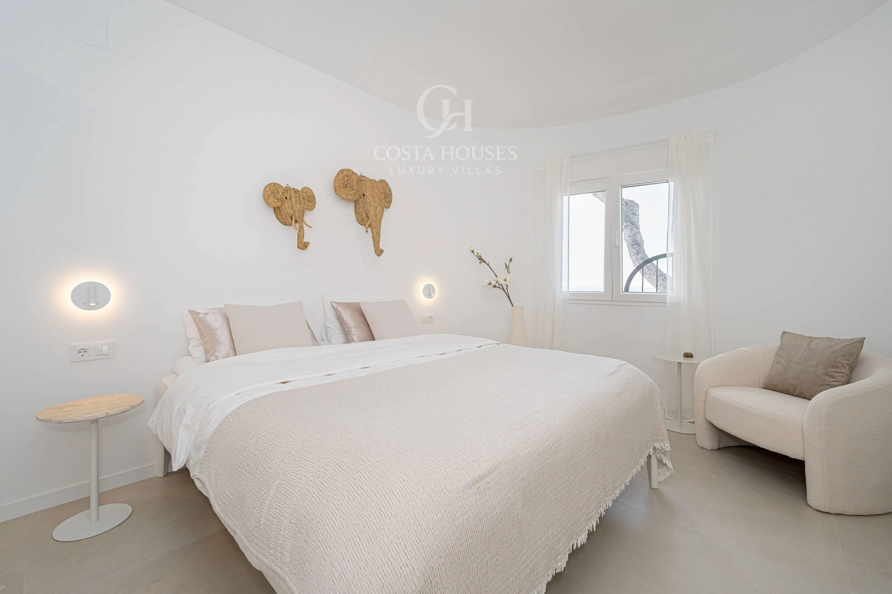 2859V_BRISAMORAIRA - VILLA BRISA MORAIRA · MAR, LUZ Y ESENCIA MEDITERRANEA EN LA SABATERA