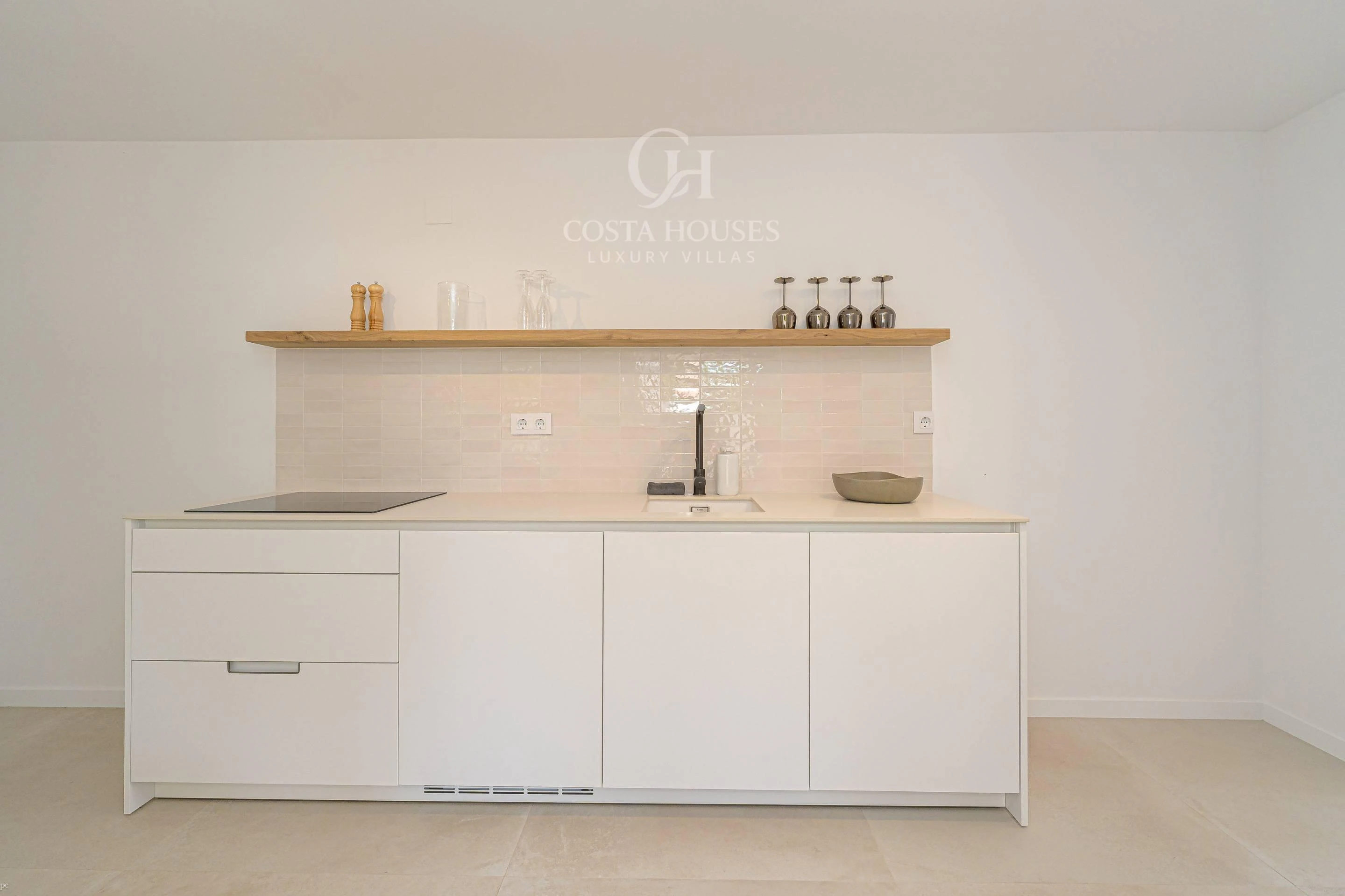 2859V_BRISAMORAIRA - VILLA BRISA MORAIRA · MAR, LUZ Y ESENCIA MEDITERRANEA EN LA SABATERA