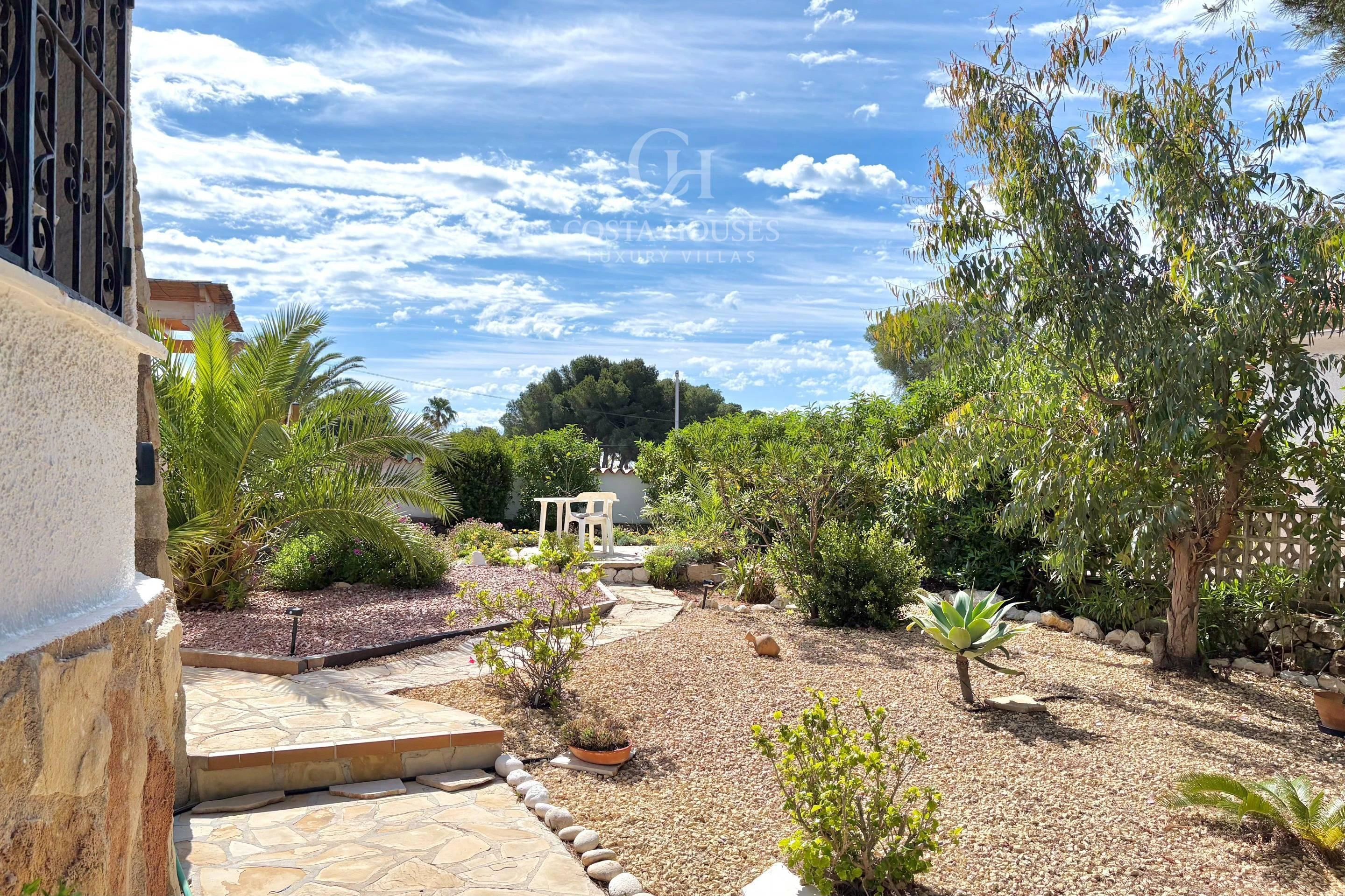 VILLA BALCON AZUL · ESENCIA MEDITERRANEA CON VISTAS AL MAR EN JAVEA