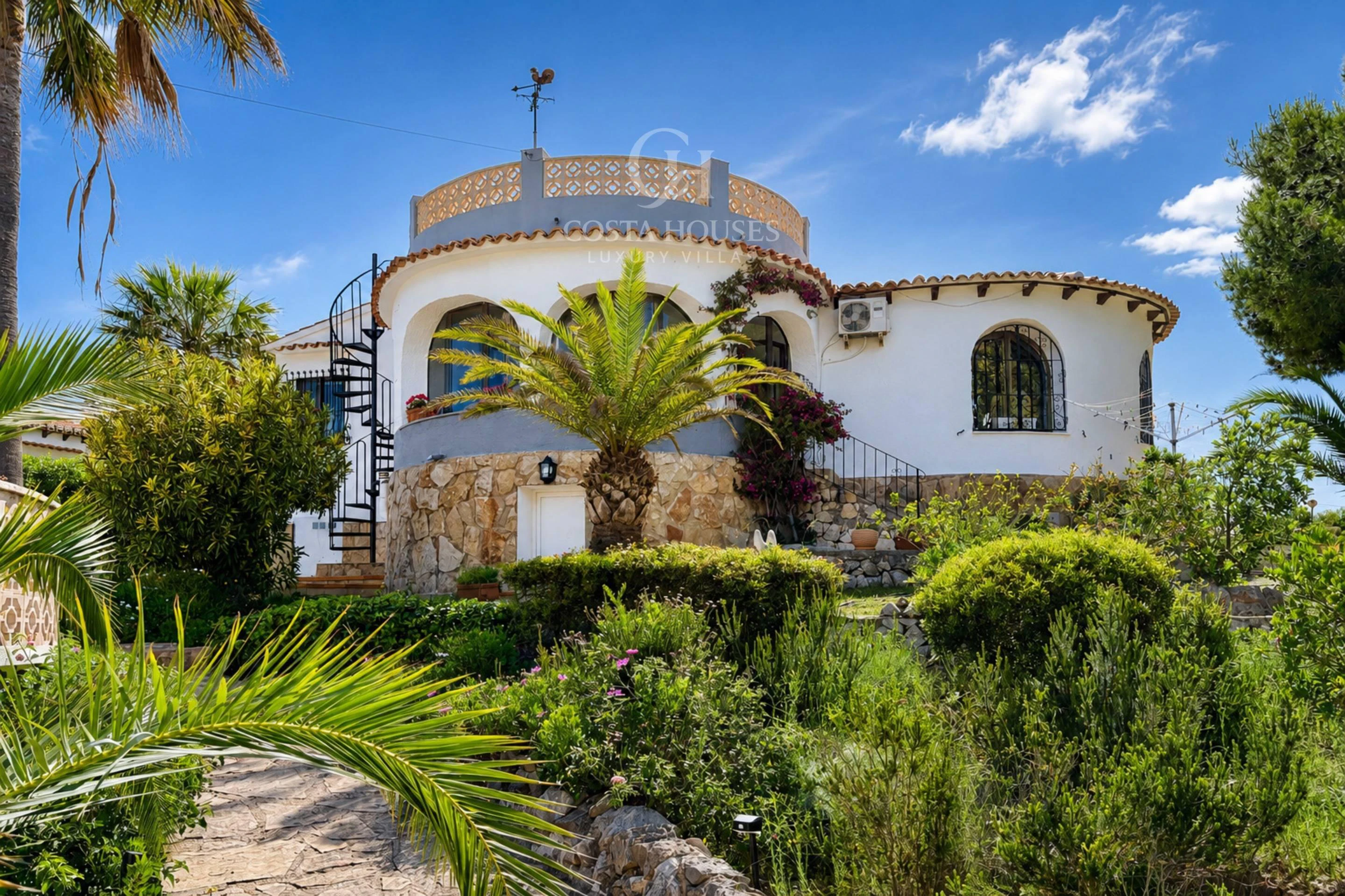 VILLA BALCON AZUL · ESENCIA MEDITERRANEA CON VISTAS AL MAR EN JAVEA