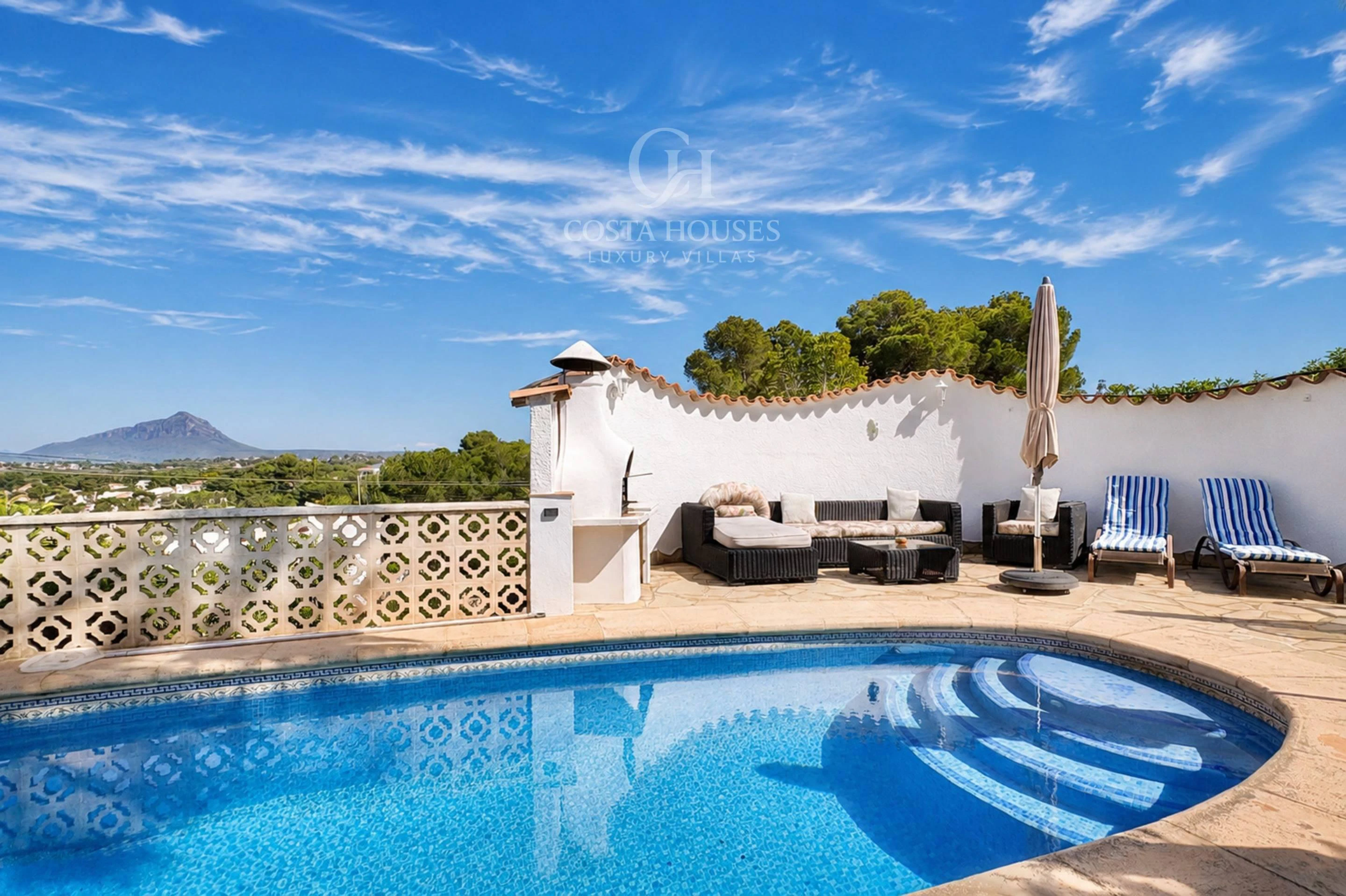 VILLA BALCON AZUL · ESENCIA MEDITERRANEA CON VISTAS AL MAR EN JAVEA