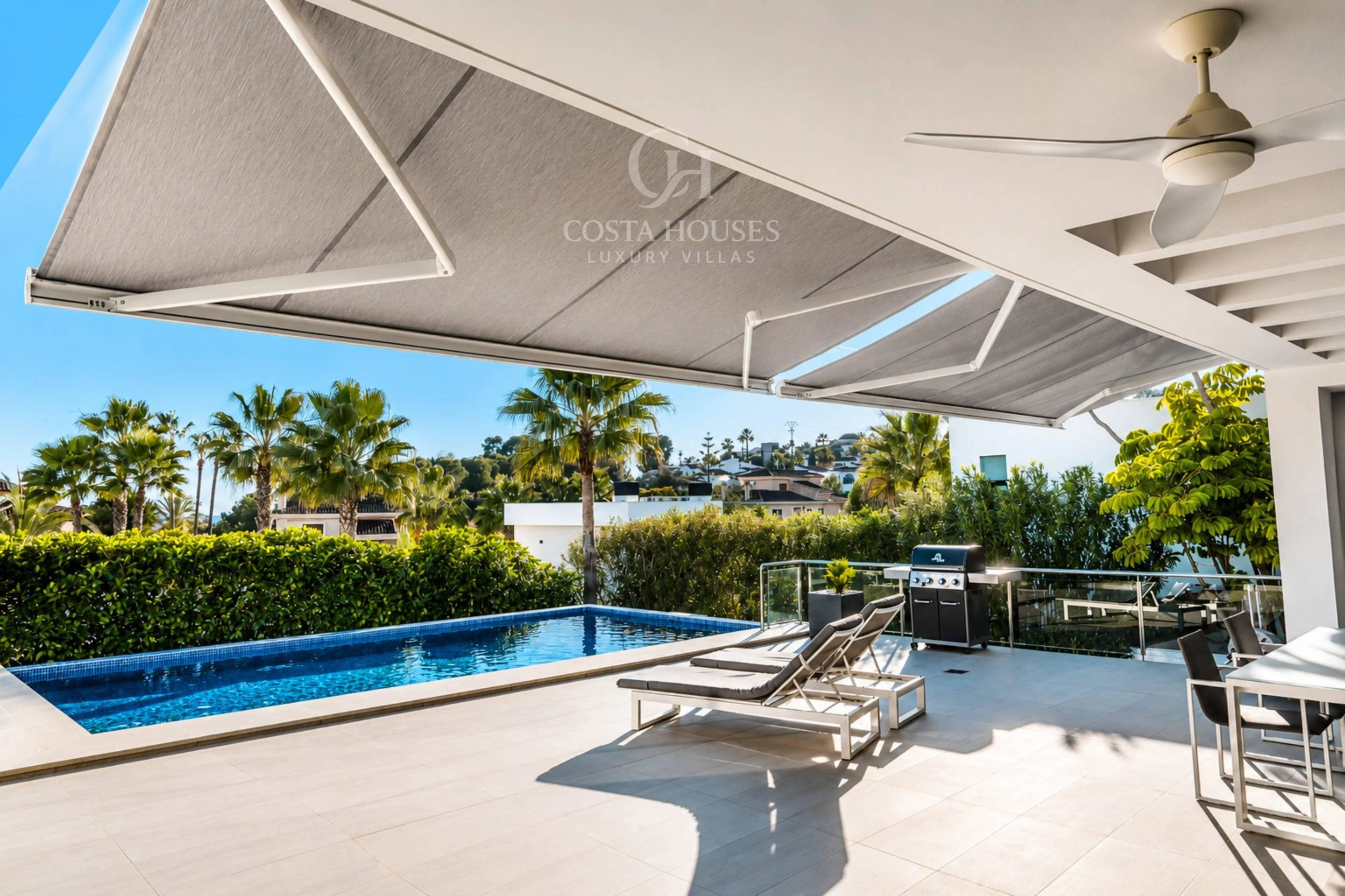 VILLA LUZ DEL SUR · PRIVACIDAD Y DISEÑO CONTEMPORANEO EN SOLPARK MORAIRA