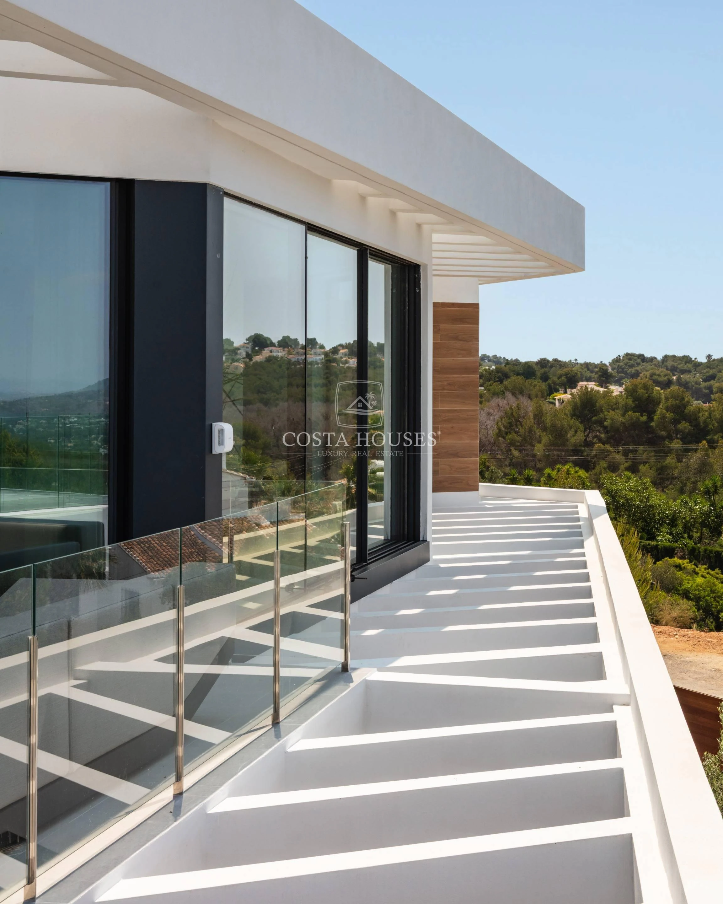 2691VL_THE-HILL - VILLA THE HILL · VILLA CONTEMPORÁNEA CON VISTAS AL MAR EN VENTA EN JÁVEA, COSTA BLANCA