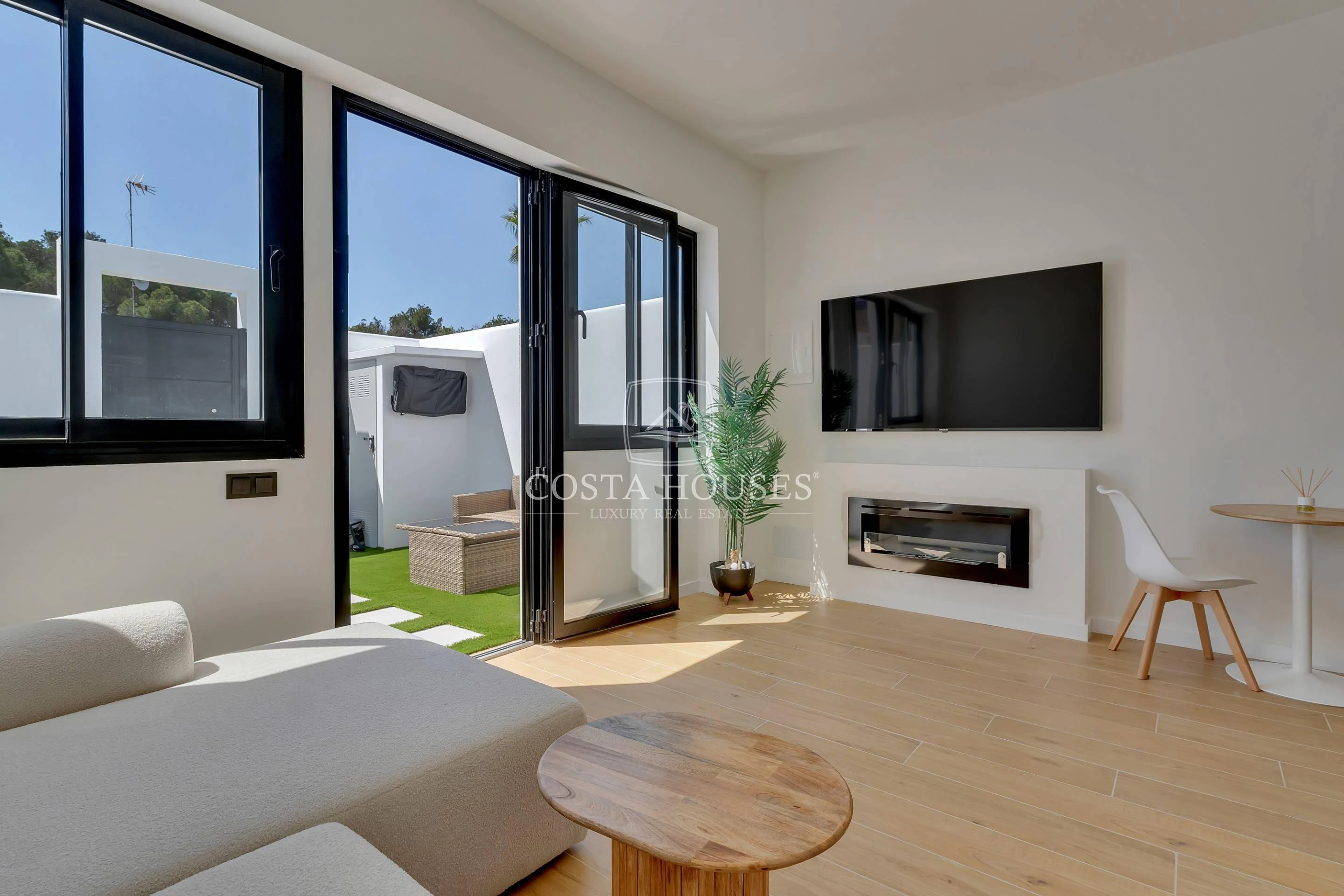2674AD_SANTORINI - RÉSIDENCE SANTORINI · MAISONS DE STYLE MÉDITERRANÉEN À VENDRE À JAVEA XABIA
