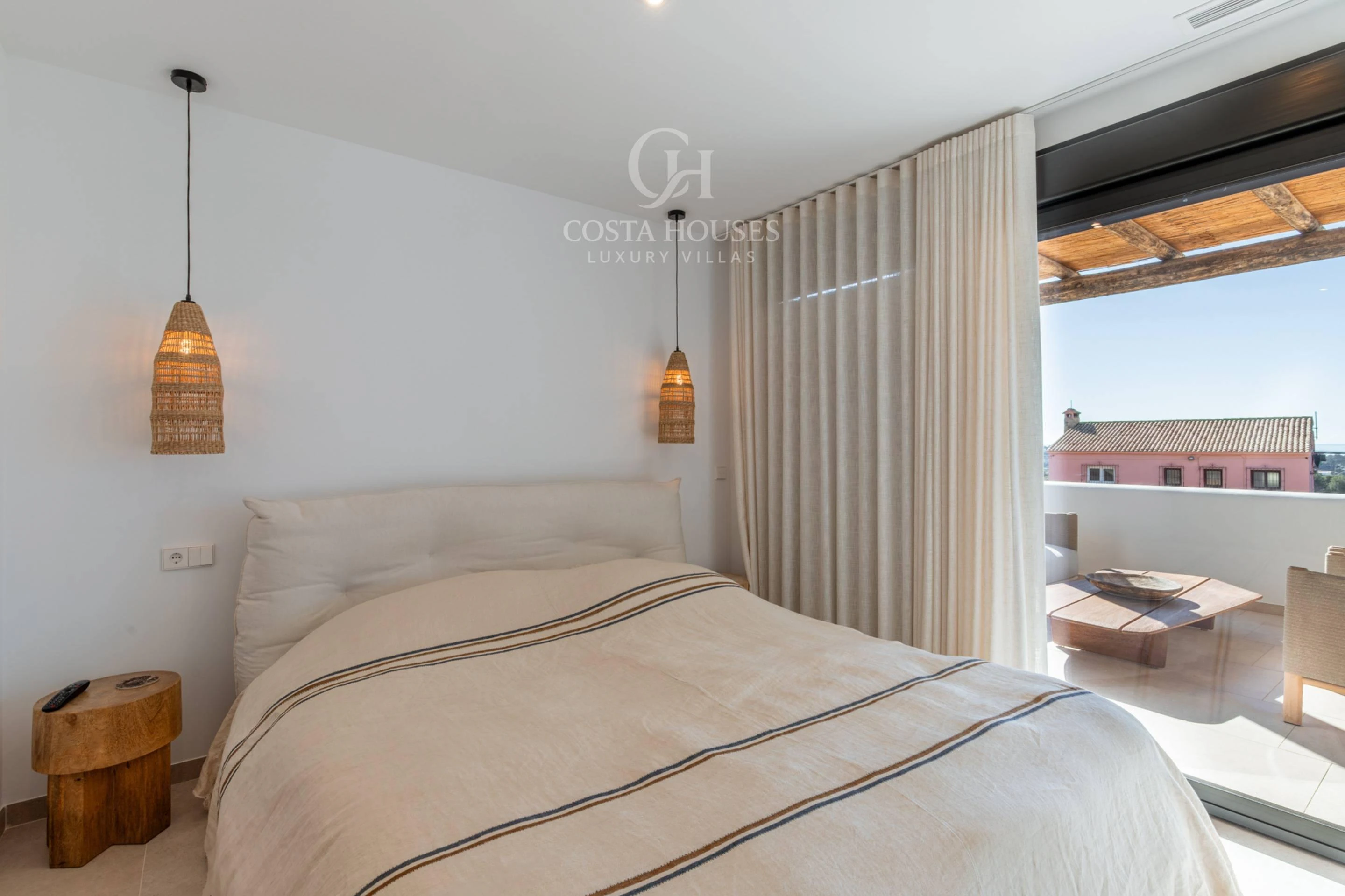 2867VL_AZULIA - VILLA AZULIA · LUMIERE IBIZA ET HORIZON MEDITERRANEEN A MORAIRA