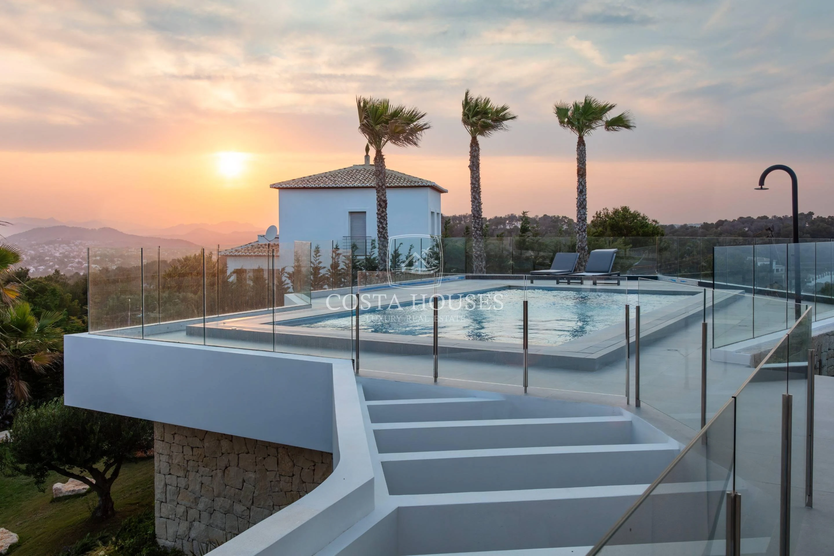 2691VL_THE-HILL - VILLA THE HILL · VILLA CONTEMPORÁNEA CON VISTAS AL MAR EN VENTA EN JÁVEA, COSTA BLANCA