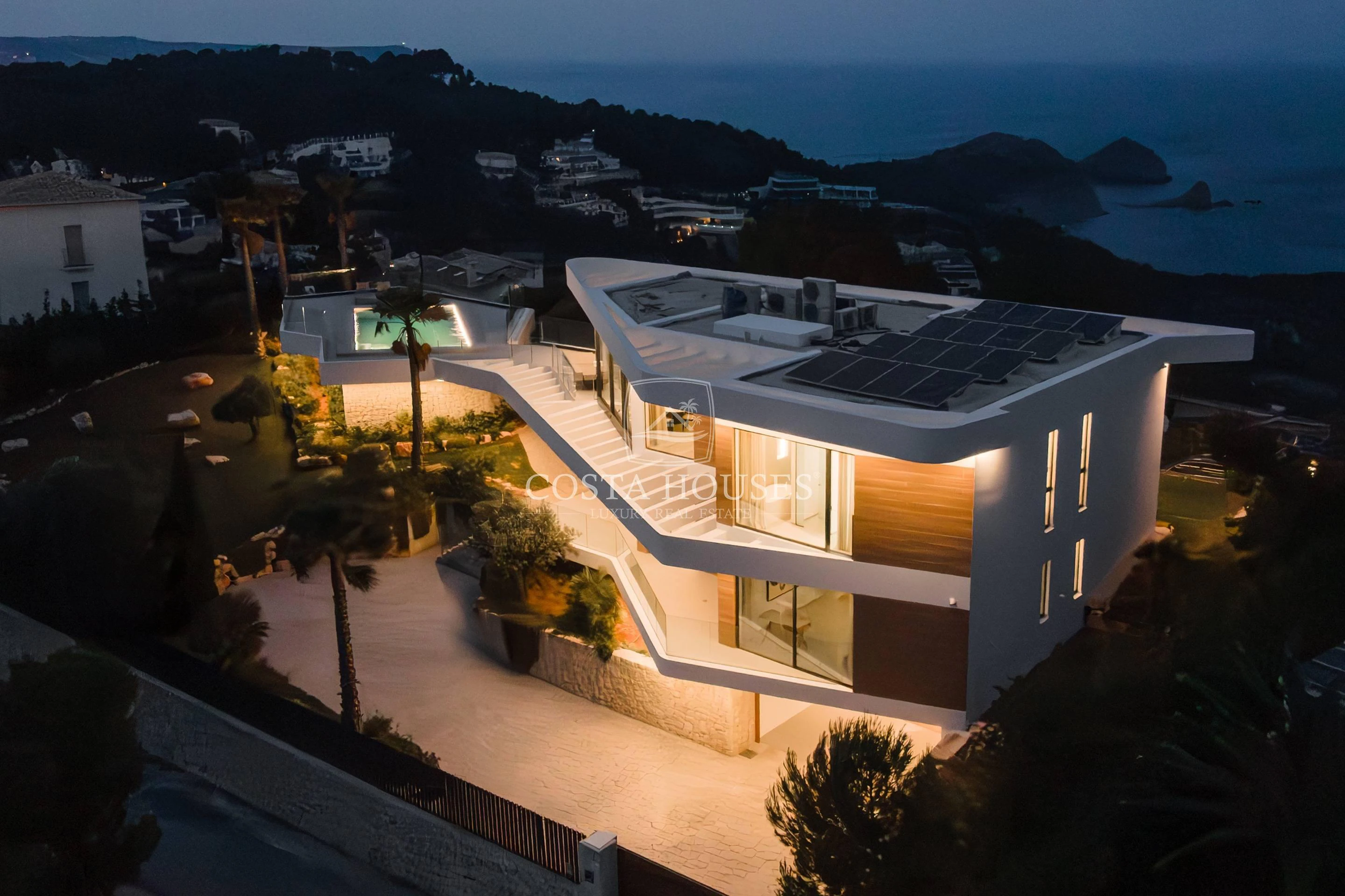 2691VL_THE-HILL - VILLA THE HILL · VILLA CONTEMPORÁNEA CON VISTAS AL MAR EN VENTA EN JÁVEA, COSTA BLANCA