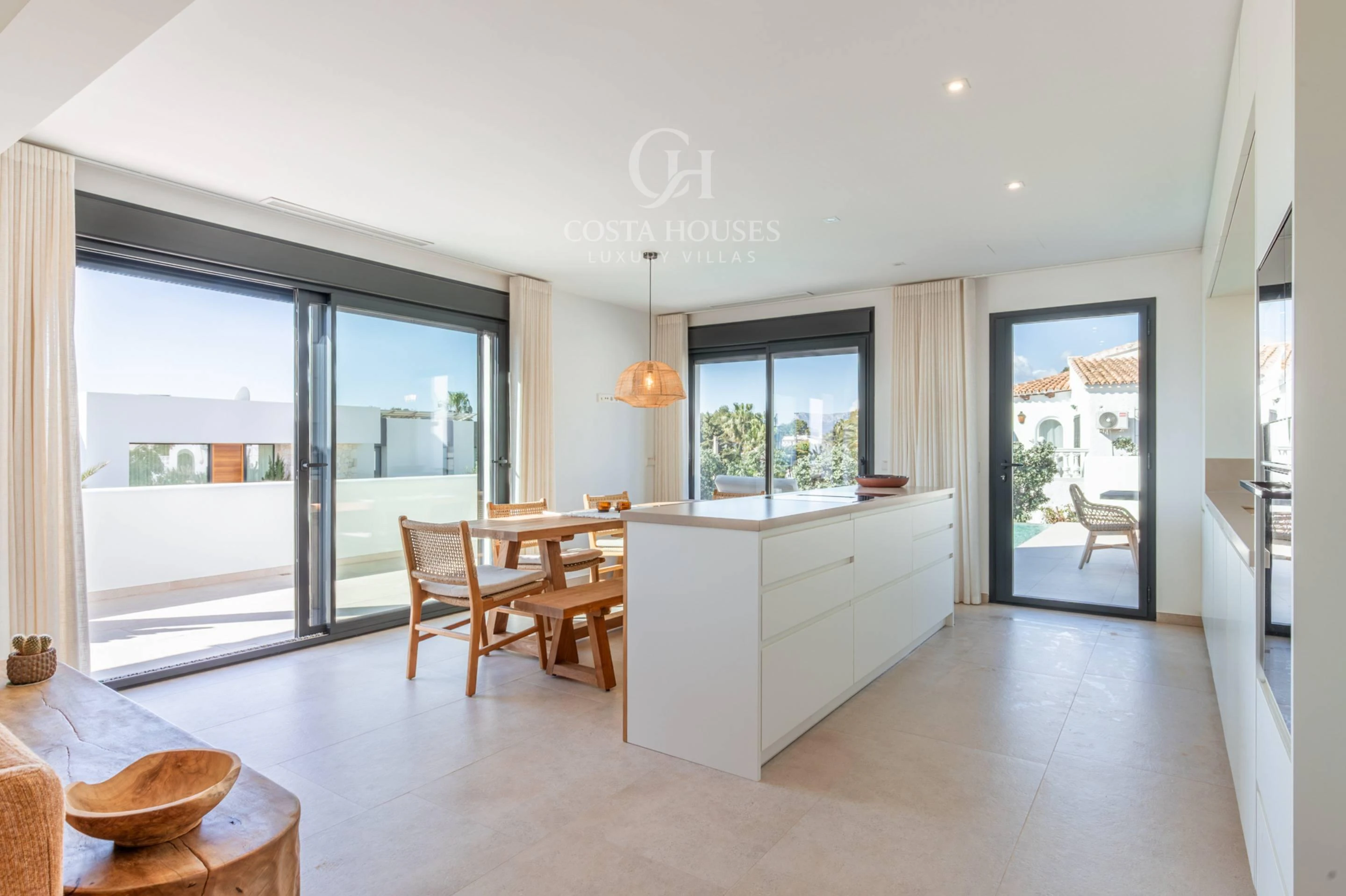 2867VL_AZULIA - VILLA AZULIA · LUMIERE IBIZA ET HORIZON MEDITERRANEEN A MORAIRA