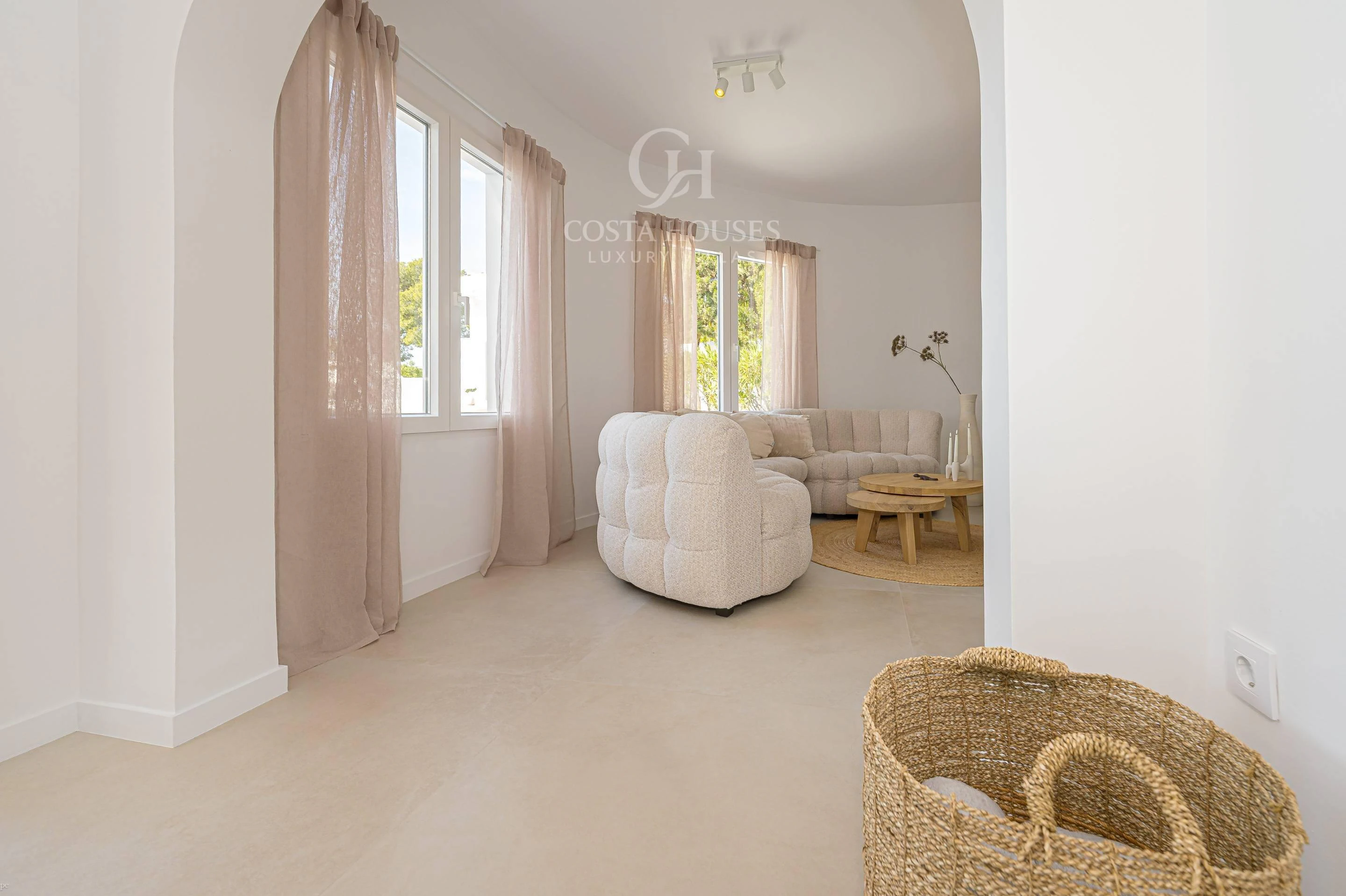 2859V_BRISAMORAIRA - VILLA BRISA MORAIRA · MAR, LUZ Y ESENCIA MEDITERRANEA EN LA SABATERA
