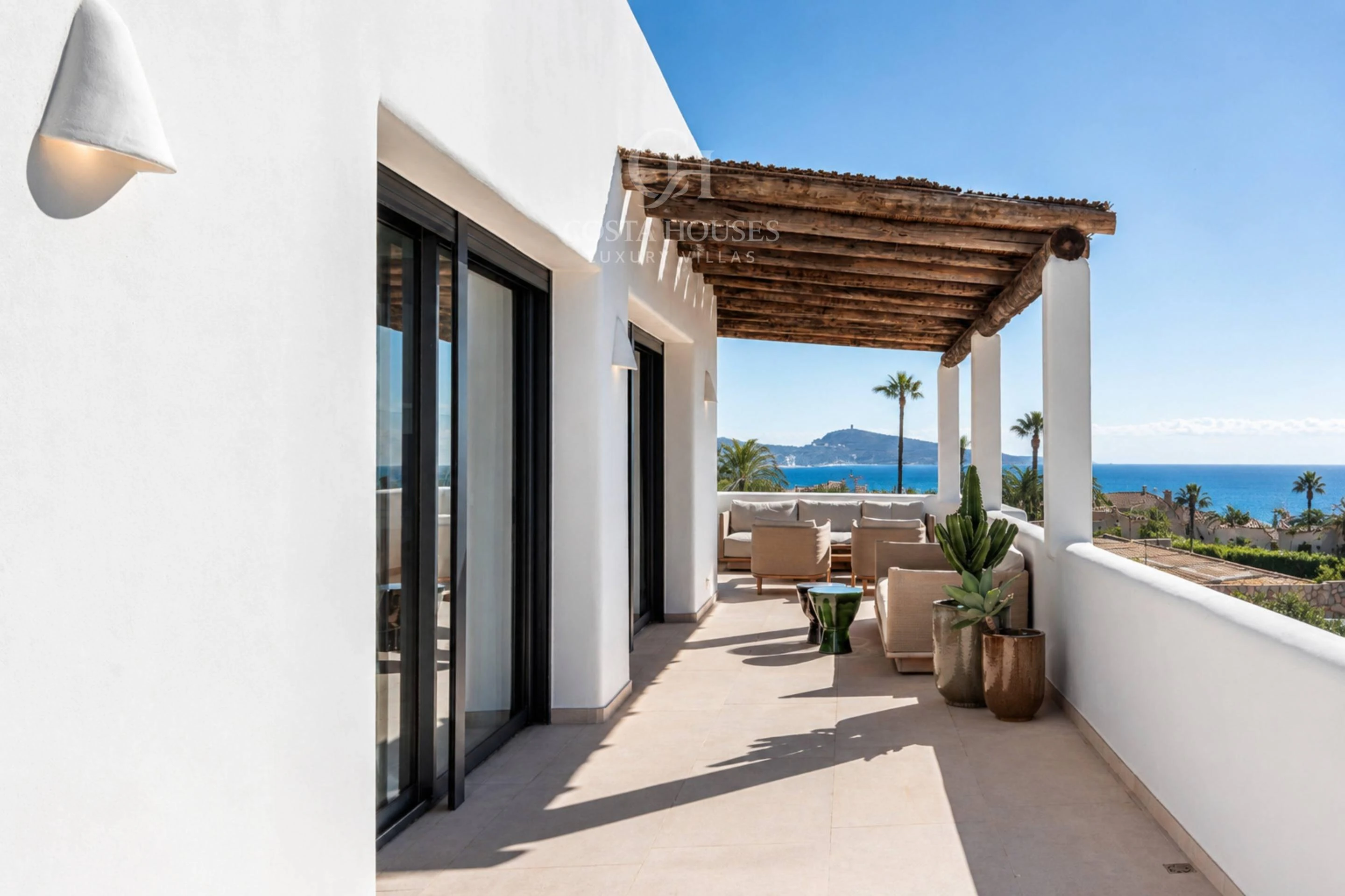 2867VL_AZULIA - VILLA AZULIA · LUMIERE IBIZA ET HORIZON MEDITERRANEEN A MORAIRA