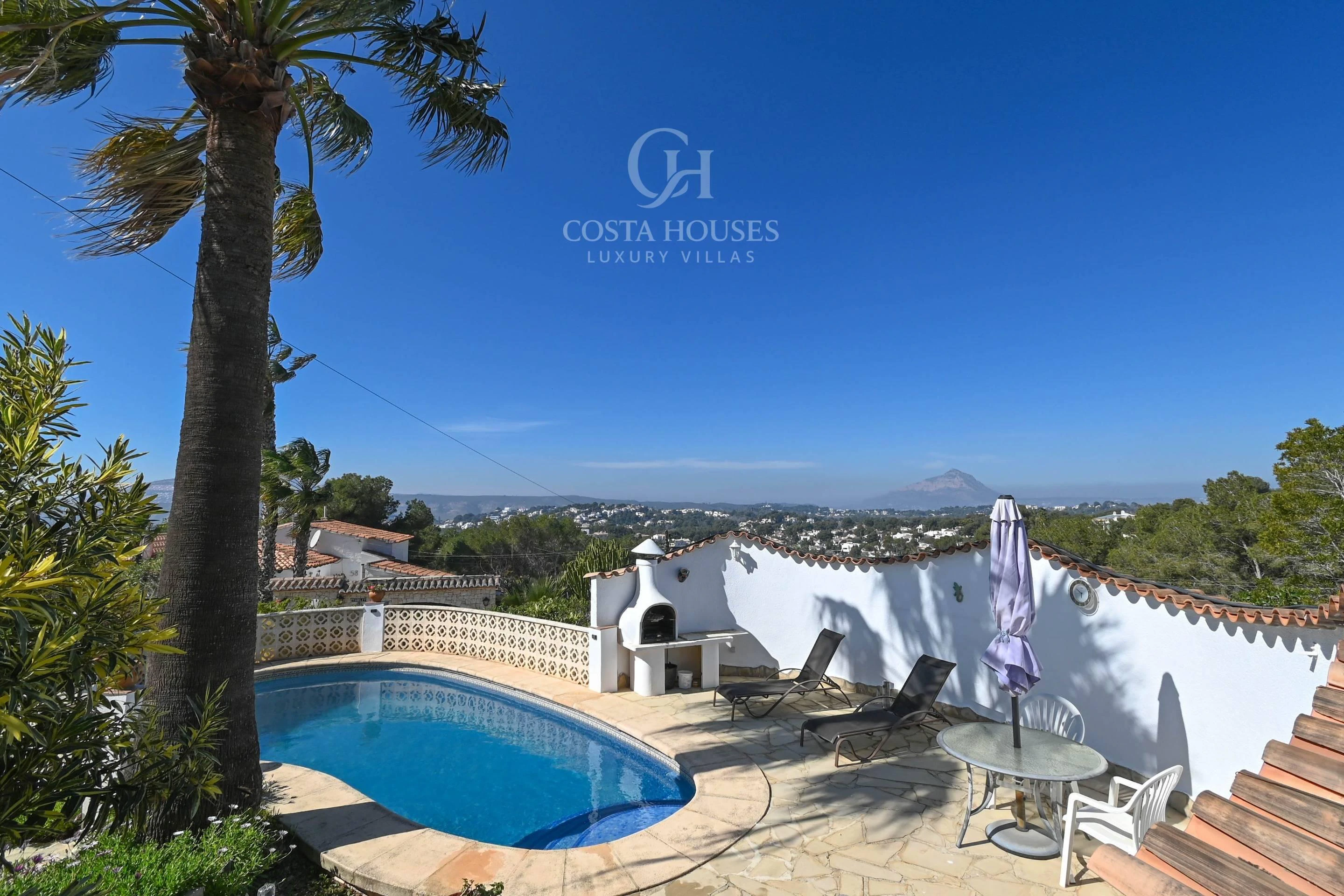 2850V_EUCALIPTO - VILLA EUCALIPTO · VUES MER ET FORT POTENTIEL DE VALORISATION À JÁVEA