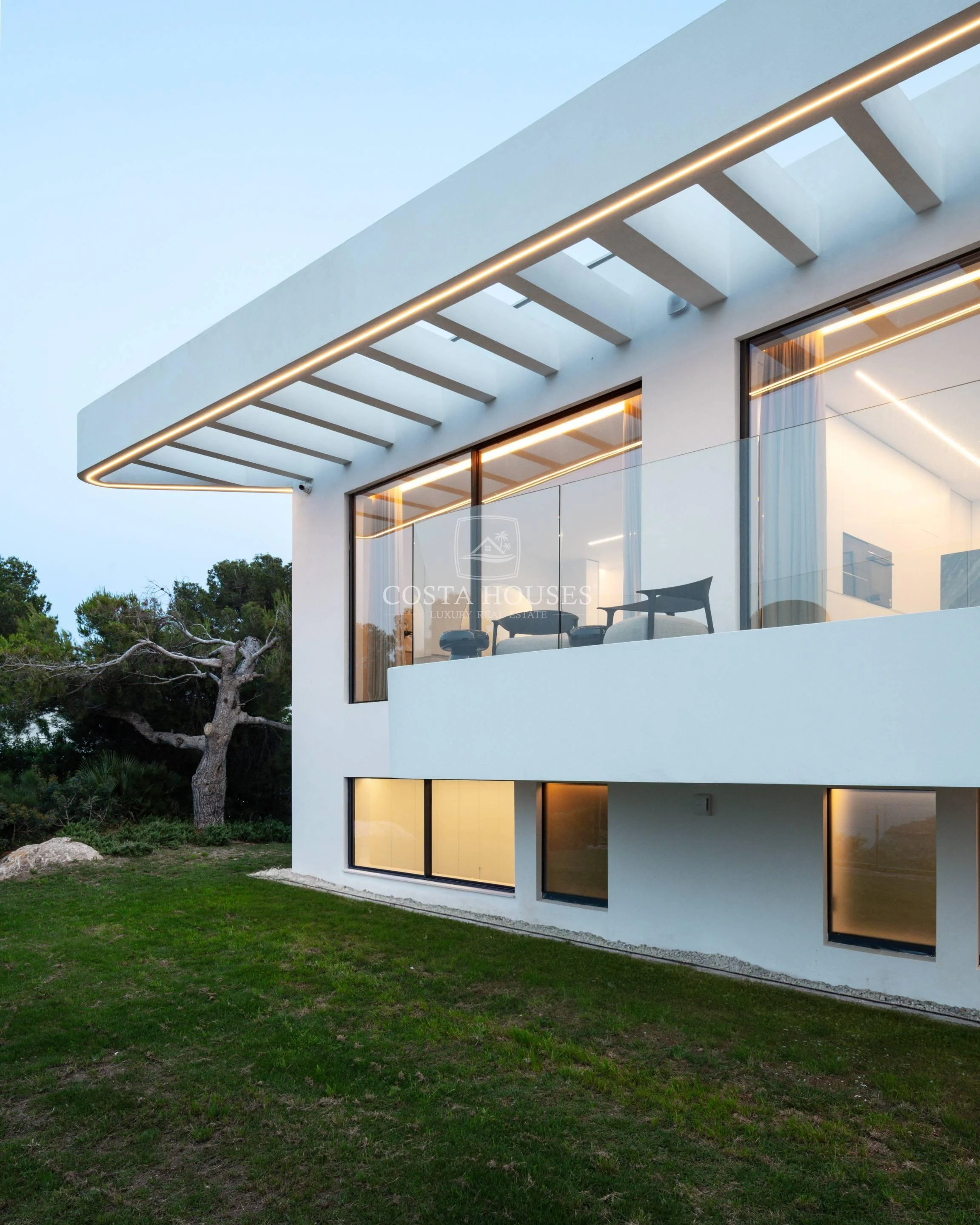 2691VL_THE-HILL - VILLA THE HILL · VILLA CONTEMPORÁNEA CON VISTAS AL MAR EN VENTA EN JÁVEA, COSTA BLANCA