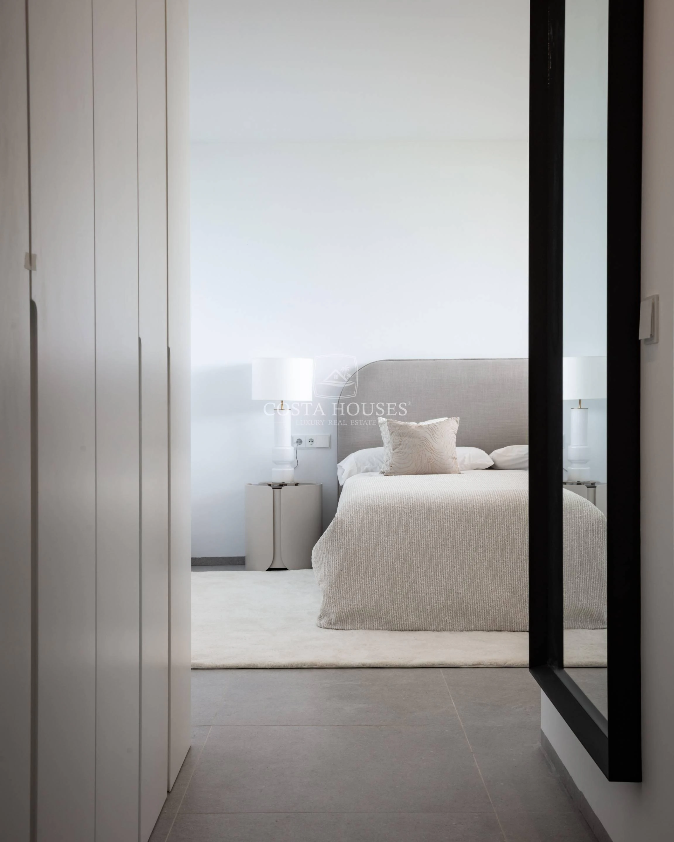 2691VL_THE-HILL - VILLA THE HILL · VILLA CONTEMPORÁNEA CON VISTAS AL MAR EN VENTA EN JÁVEA, COSTA BLANCA