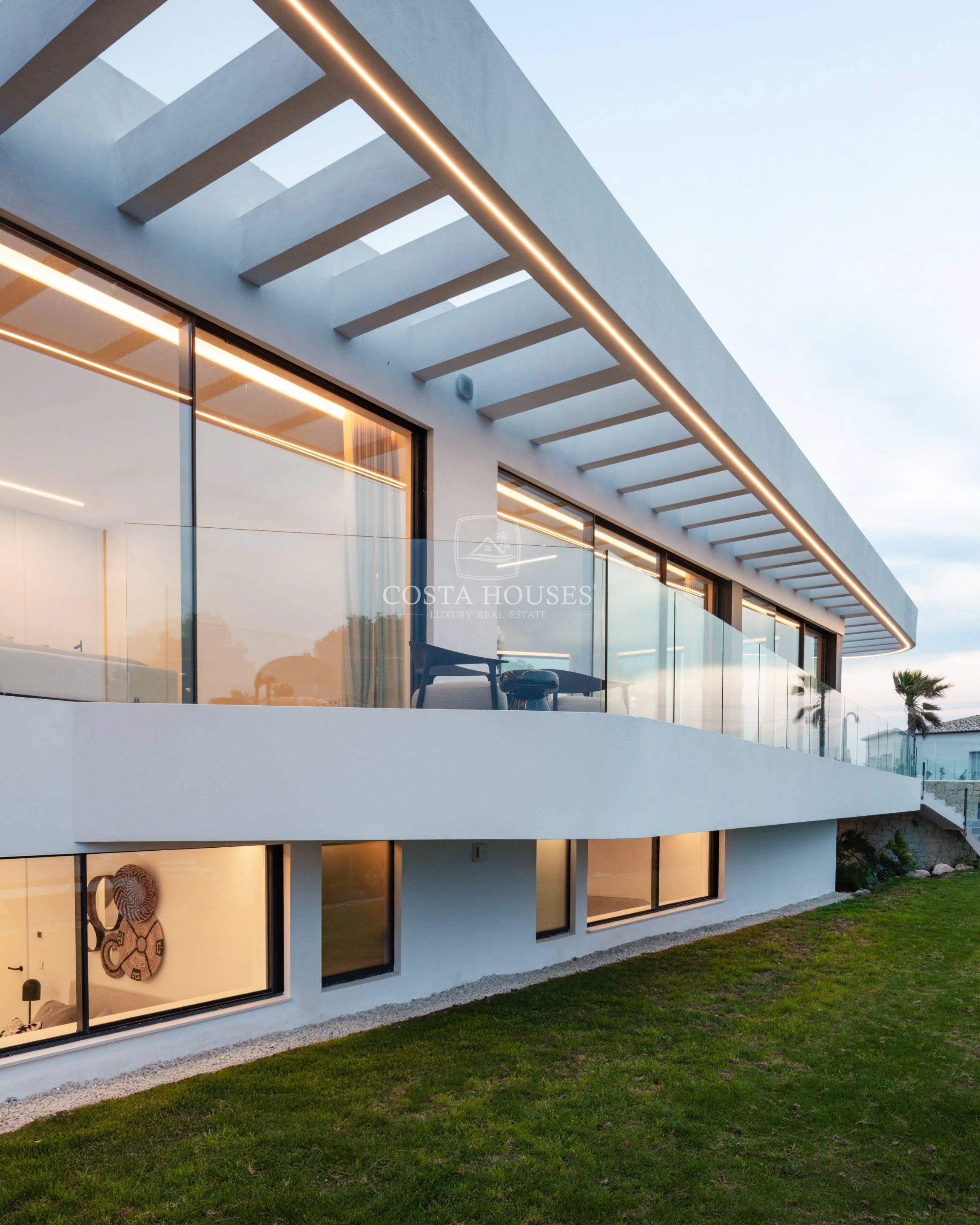 2691VL_THE-HILL - VILLA THE HILL · VILLA CONTEMPORÁNEA CON VISTAS AL MAR EN VENTA EN JÁVEA, COSTA BLANCA