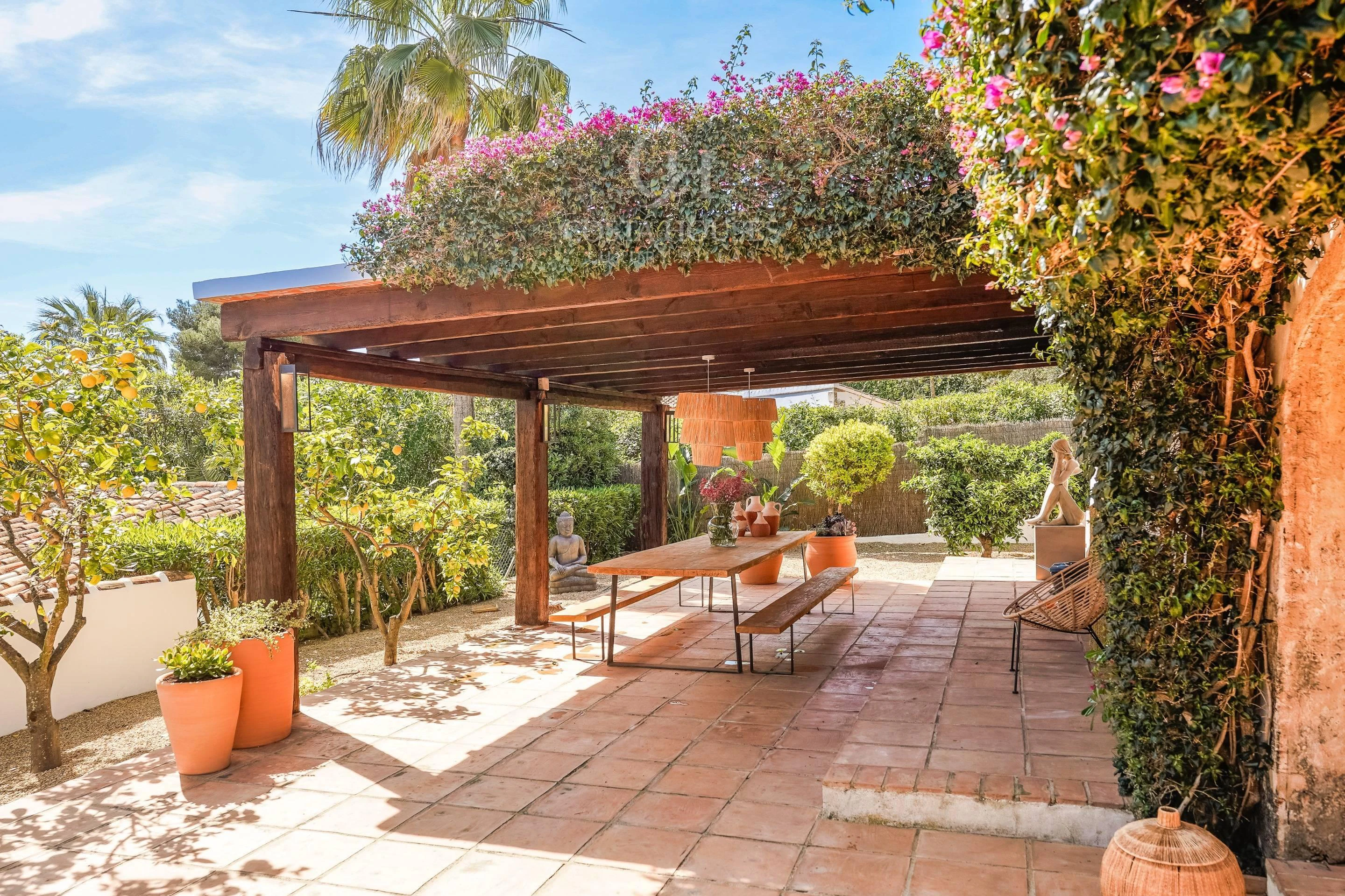 2840V_SERENA - VILLA SERENA · MEDITERRANE GÄRTEN, PRIVATSPHÄRE UND LEBENSSTIL IN LA LLUCA, JÁVEA