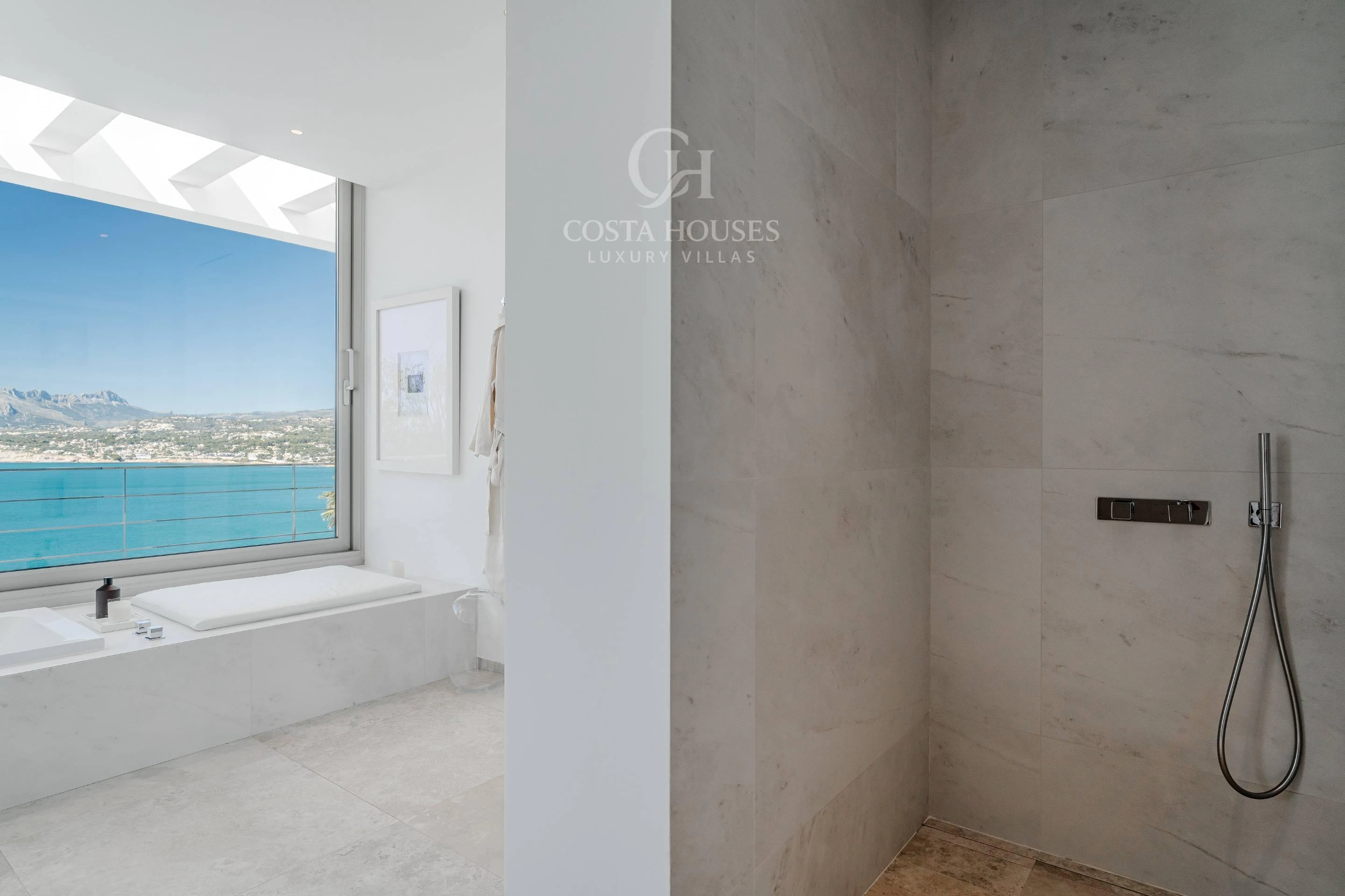 2872VL_AMARE - VILLA AMARE · MEDITERRANEAN HORIZON IN EL PORTET, MORAIRA
