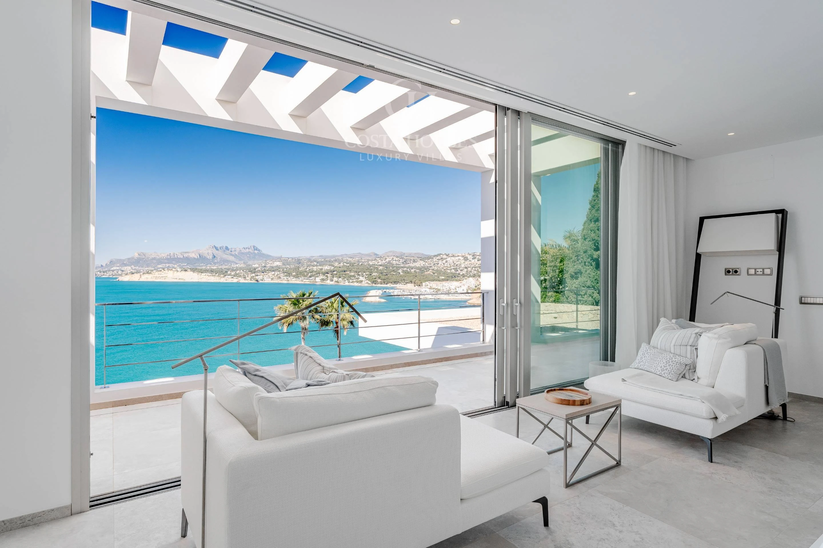 2872VL_AMARE - VILLA AMARE · MEDITERRANEAN HORIZON IN EL PORTET, MORAIRA