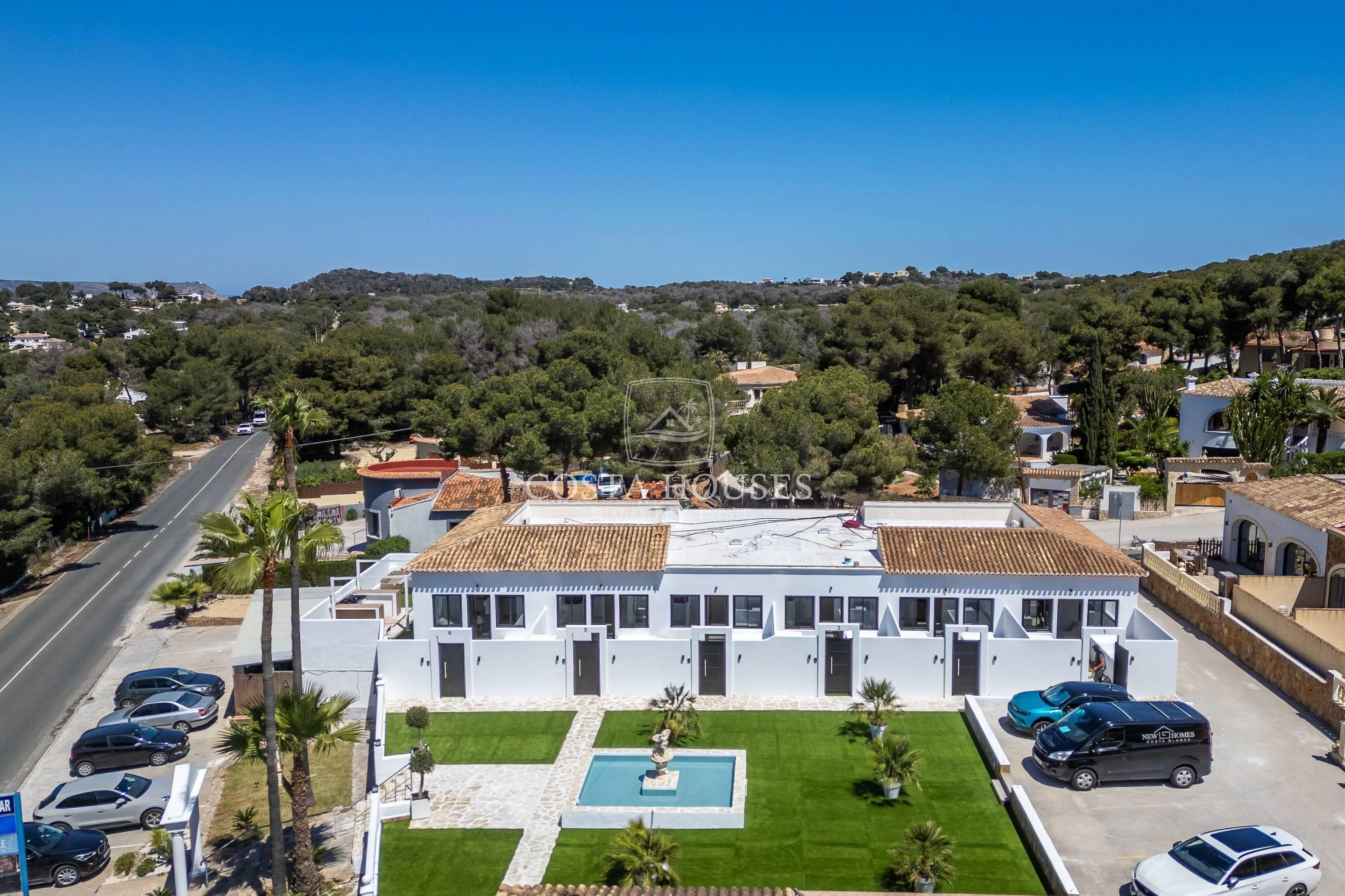2674AD_SANTORINI - SANTORINI RESIDENTIAL COMPLEX · MEDITERRANEAN-STYLE TOWNHOUSES FOR SALE IN JAVEA XABIA