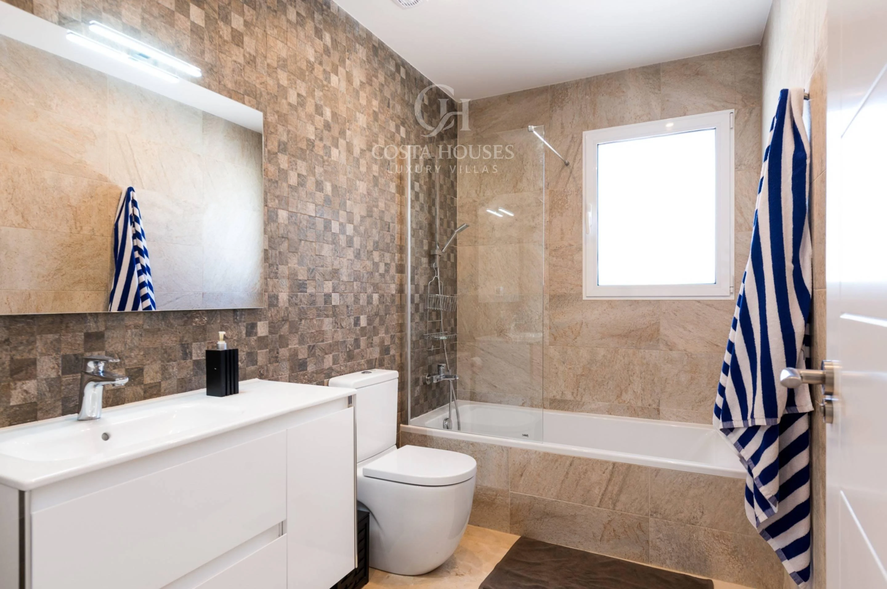 2758V_KASI - VILLA KASI · MEDITERRANEANE RESIDENZ ZUM VERKAUF ZWISCHEN GOLF UND MEER IN JÁVEA ALICANTE