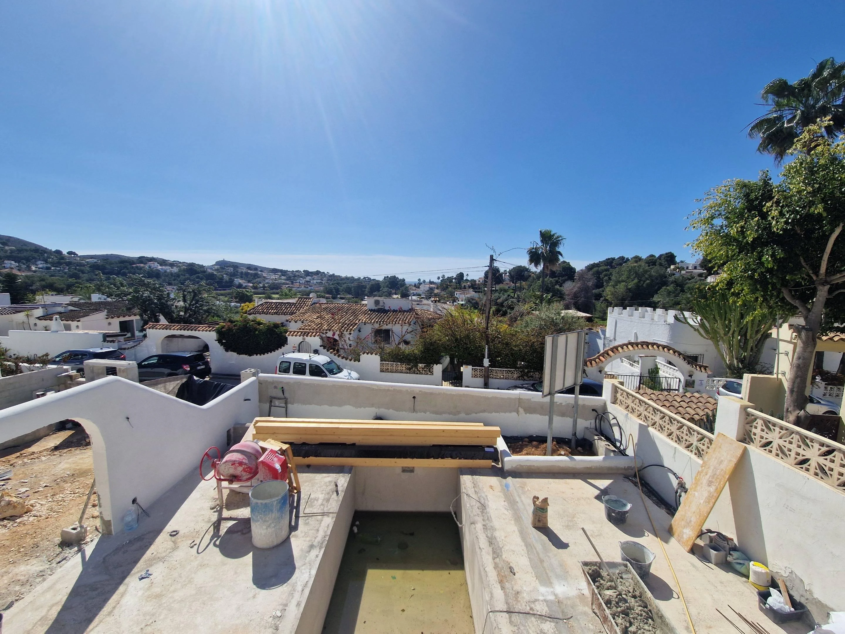 2847VL_AURA - VILLA AURA · LUXUS-NEUBAU, WO DAS MEER ZUM HORIZONT WIRD IN MORAIRA