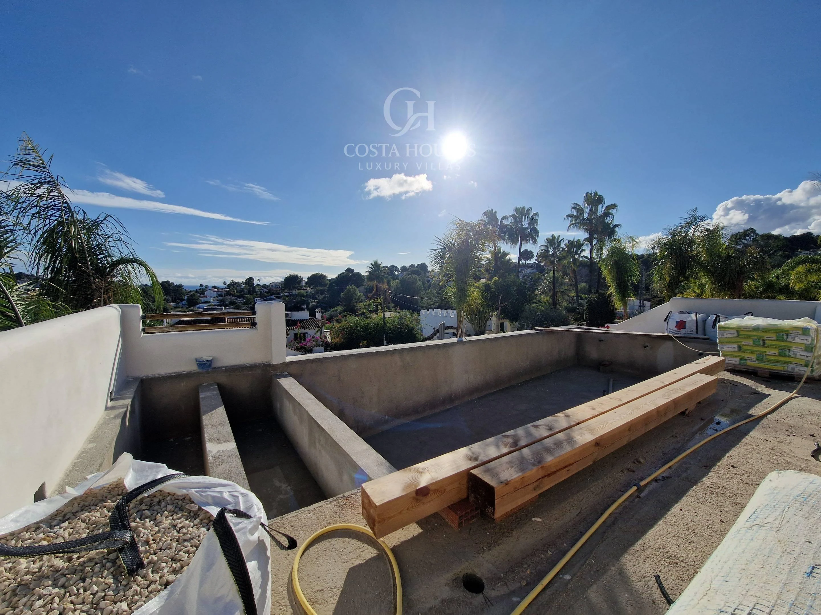 2847VL_AURA - VILLA AURA · LUXUS-NEUBAU, WO DAS MEER ZUM HORIZONT WIRD IN MORAIRA