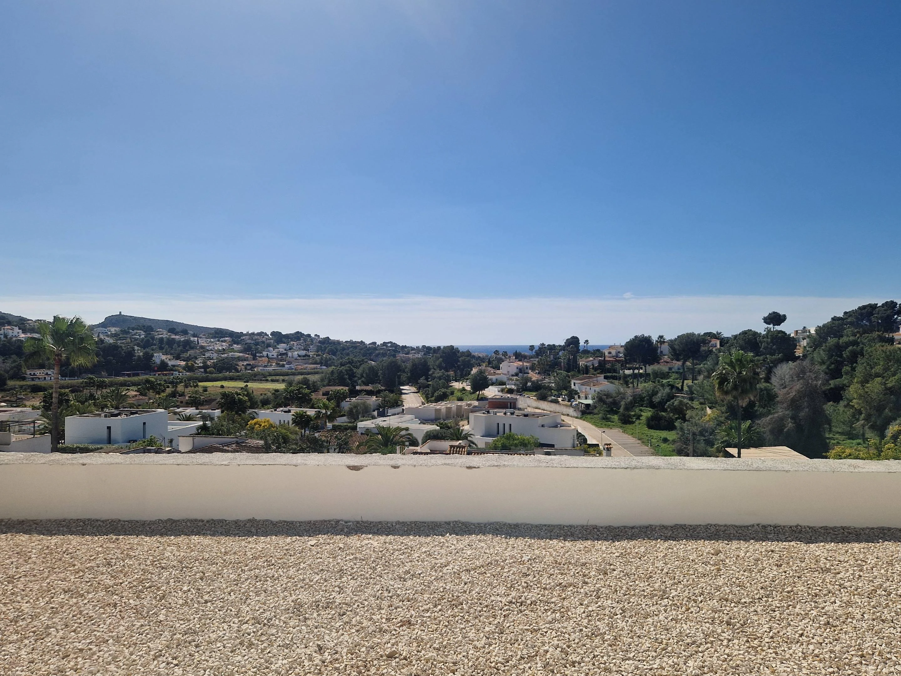 2847VL_AURA - VILLA AURA · LUXUS-NEUBAU, WO DAS MEER ZUM HORIZONT WIRD IN MORAIRA