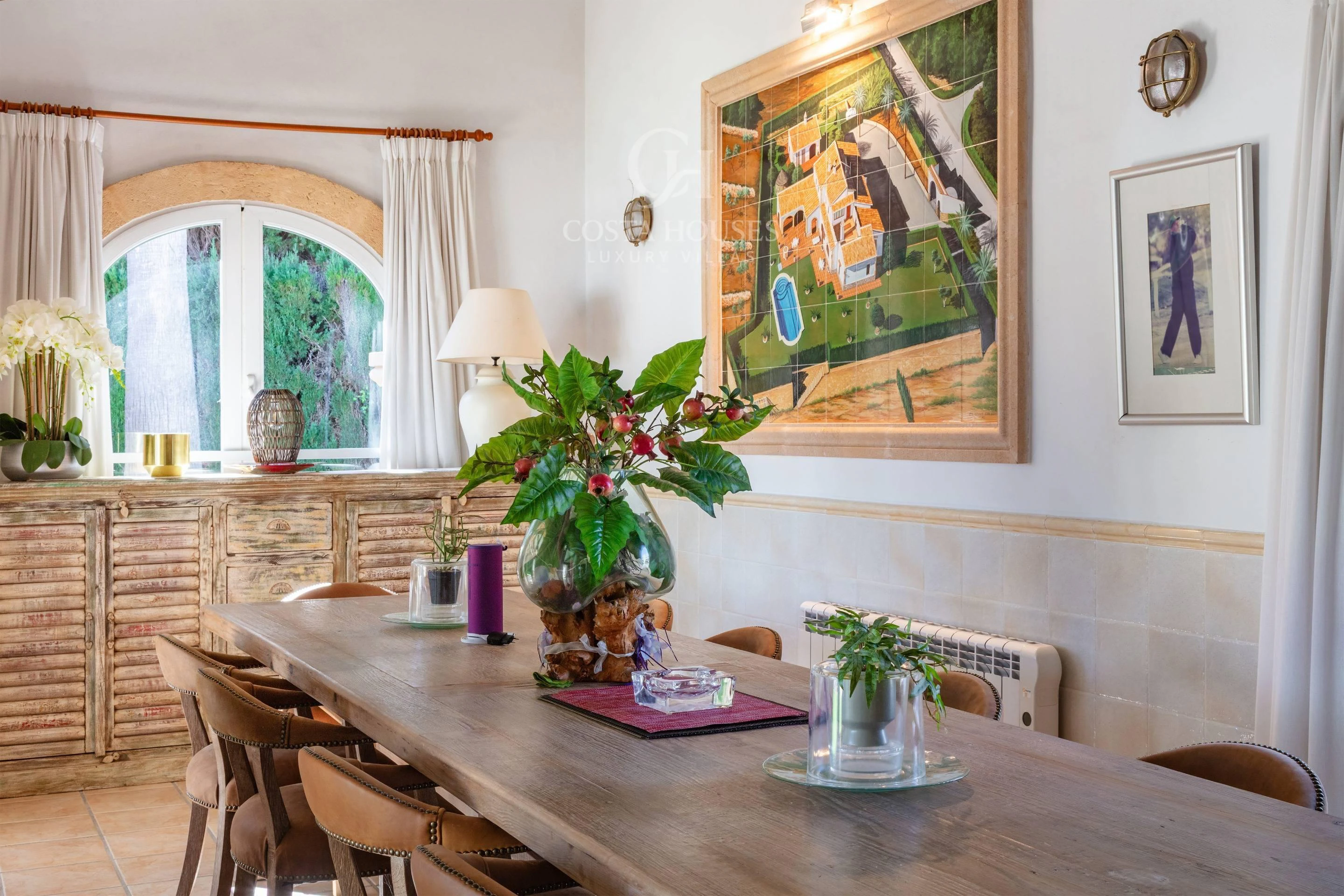 VILLA ALMENDRA · ELEGANCIA MEDITERRÁNEA ENTRE PALMERAS Y JARDINES EN LA LLUCA, JÁVEA