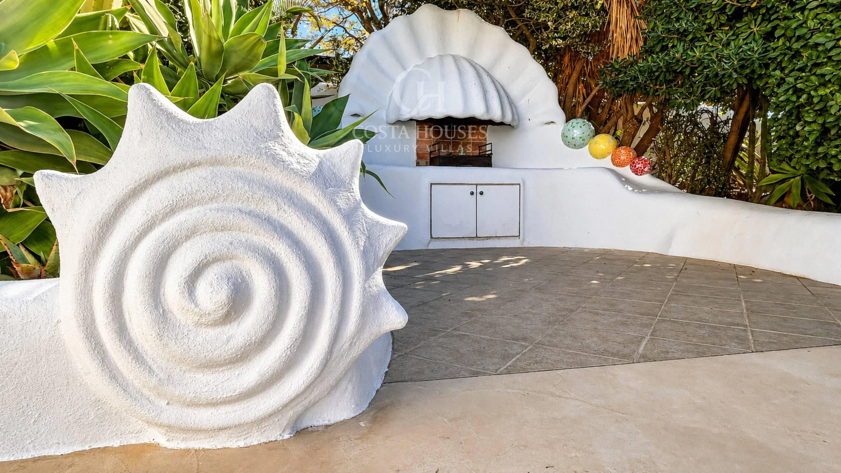 2876V_SOLANA - VILLA SOLANA · WEISSE ARCHITEKTUR ZWISCHEN GÄRTEN UND MONTGO JAVEA