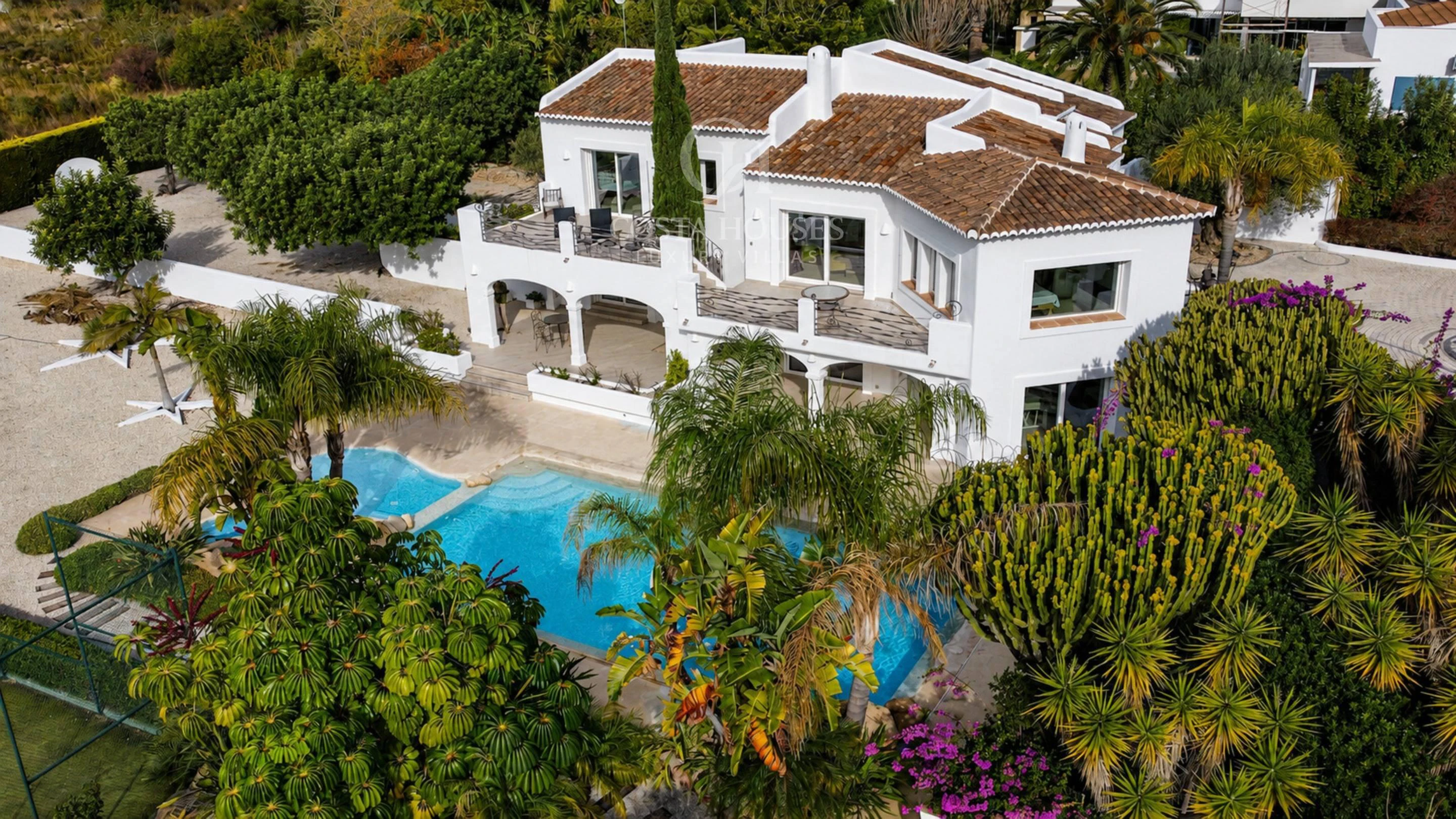 2876V_SOLANA - VILLA SOLANA · WEISSE ARCHITEKTUR ZWISCHEN GÄRTEN UND MONTGO JAVEA