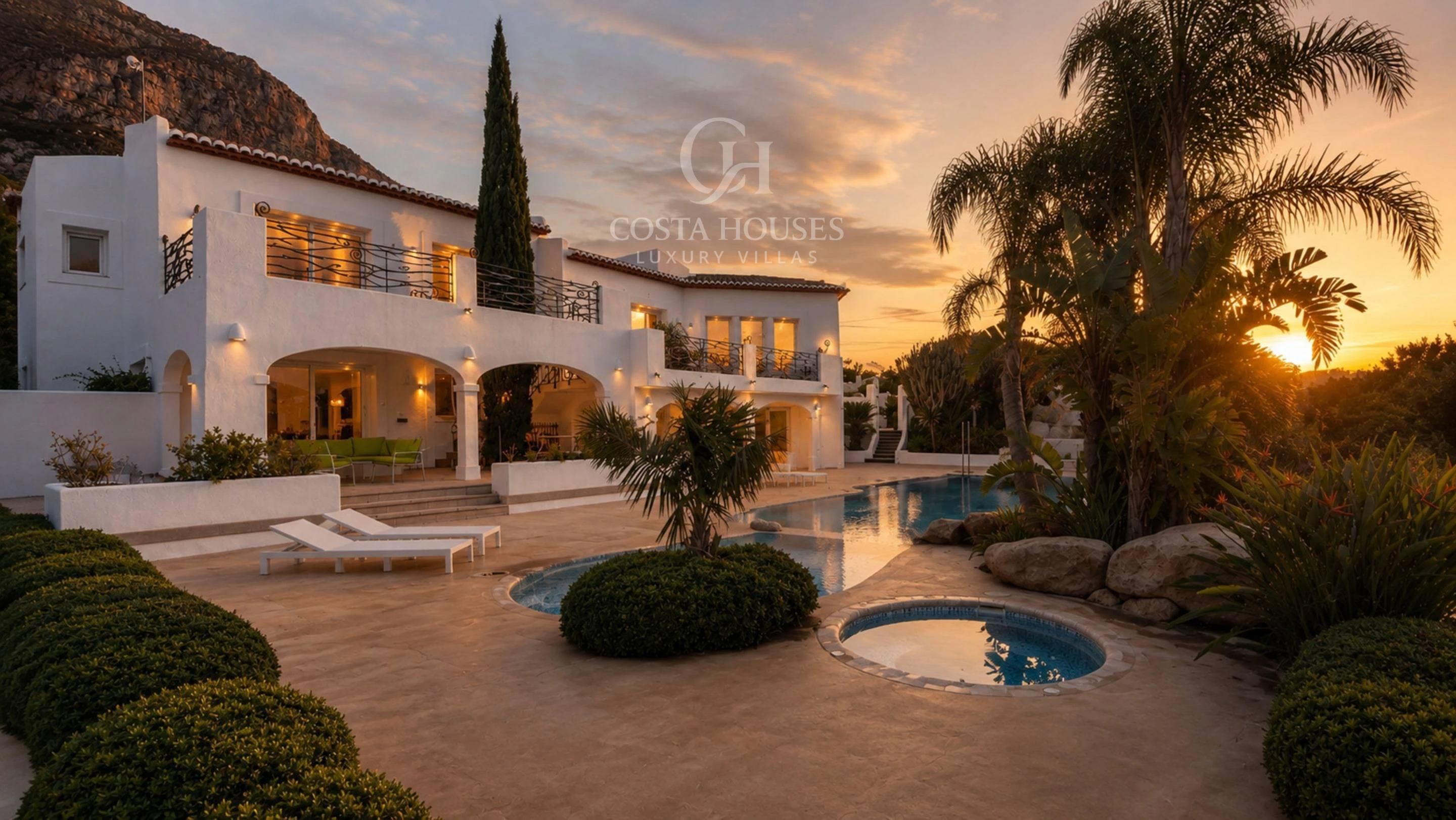 2876V_SOLANA - VILLA SOLANA · WEISSE ARCHITEKTUR ZWISCHEN GÄRTEN UND MONTGO JAVEA