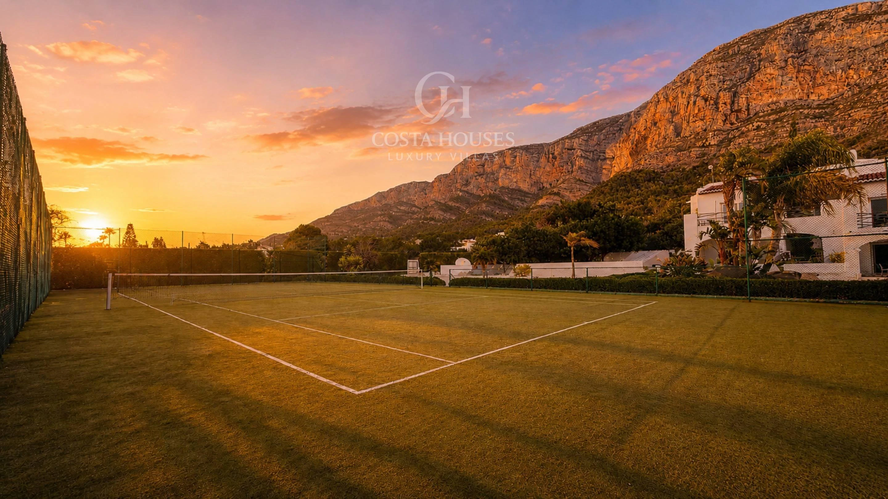 2876V_SOLANA - VILLA SOLANA · WEISSE ARCHITEKTUR ZWISCHEN GÄRTEN UND MONTGO JAVEA