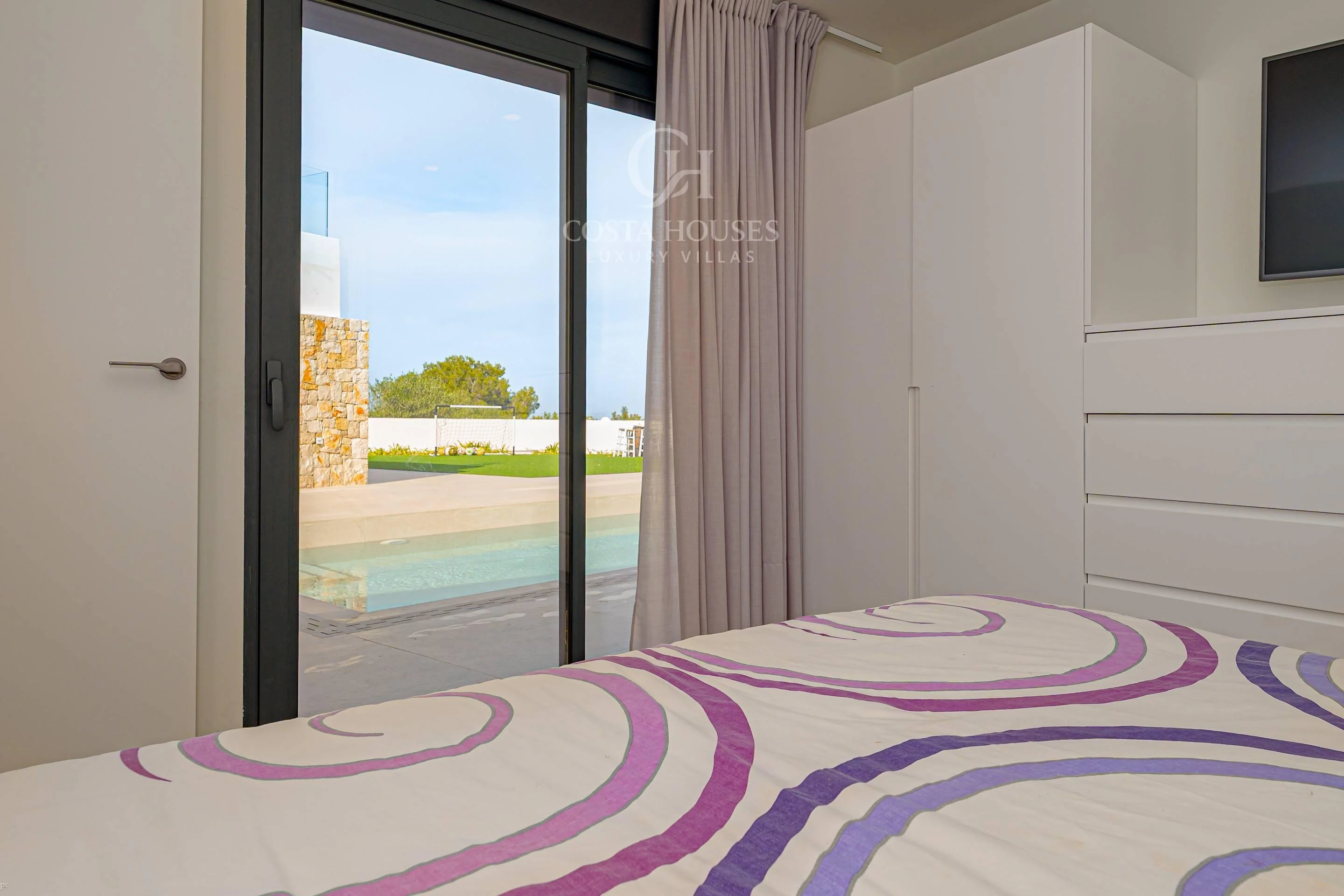 2820V_CAMPUS - VILLA CAMPUS · ZEITGENÖSSISCHE ARCHITEKTUR MIT MEER- UND MONTGÓ-BLICK, DÉNIA