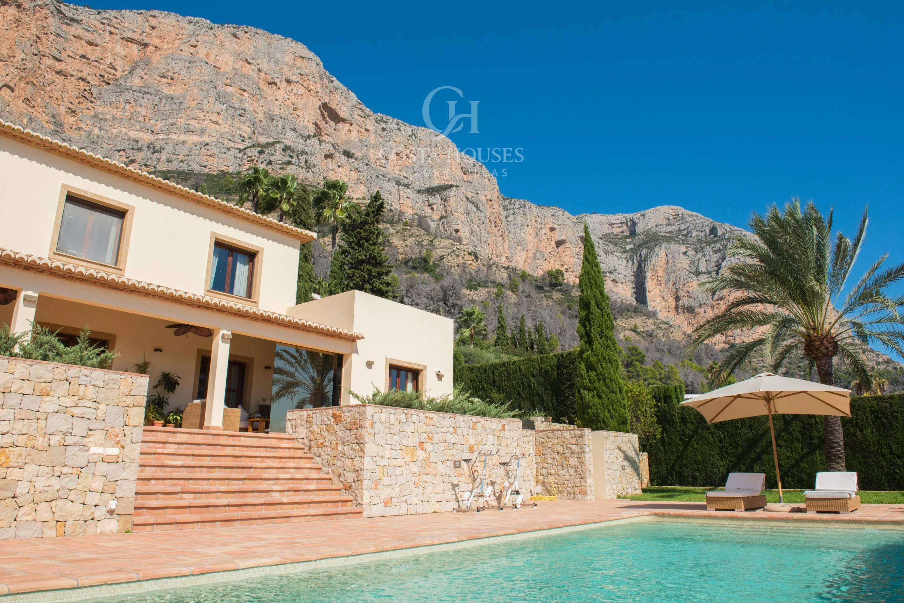 2757VL_CENTURION - VILLA CENTURION · MEDITERRANE WOHNRESIDENZ DER LUXUSKLASSE IN MONTGO, JAVEA ALICANTE