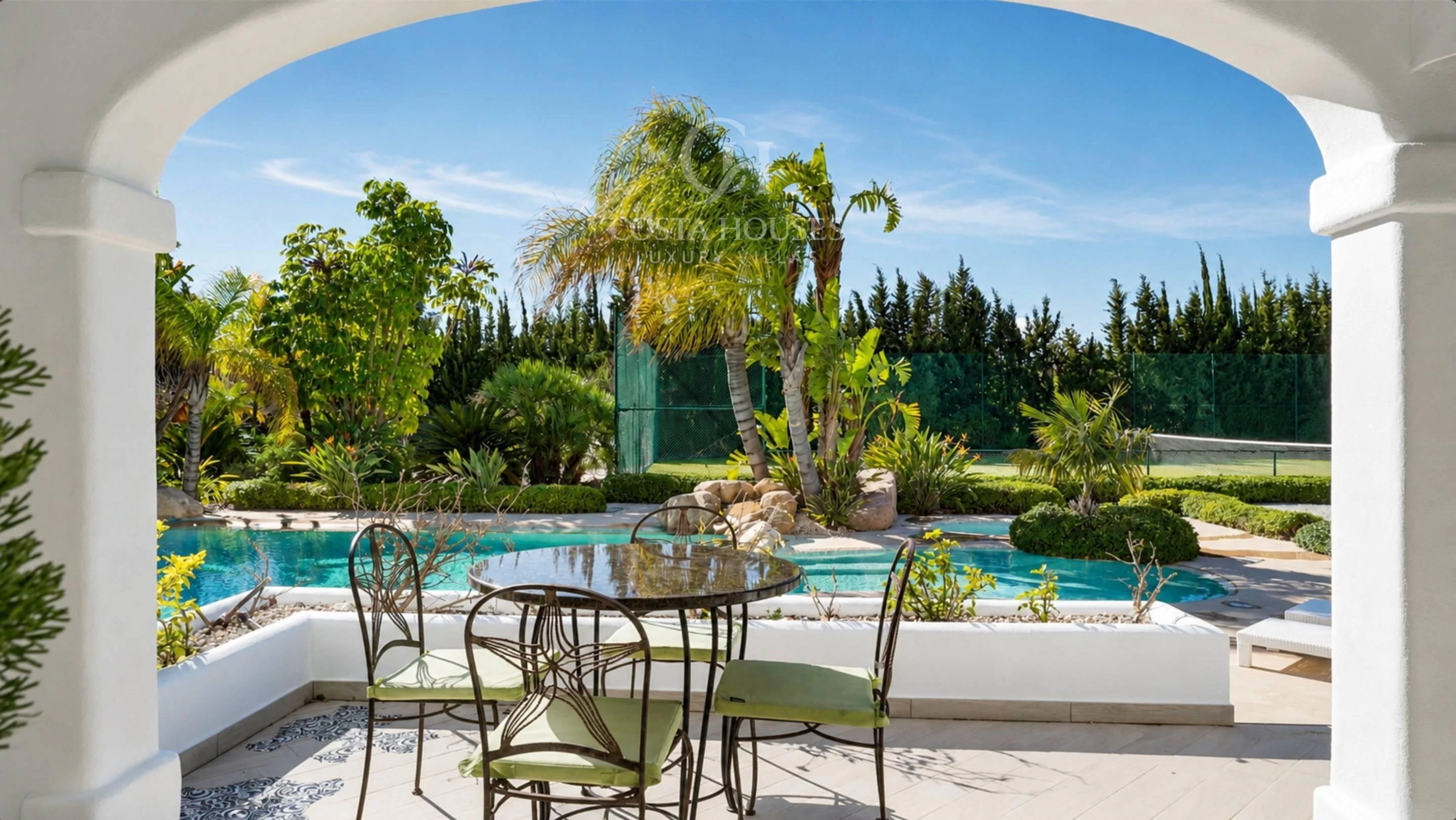 2876V_SOLANA - VILLA SOLANA · WEISSE ARCHITEKTUR ZWISCHEN GÄRTEN UND MONTGO JAVEA