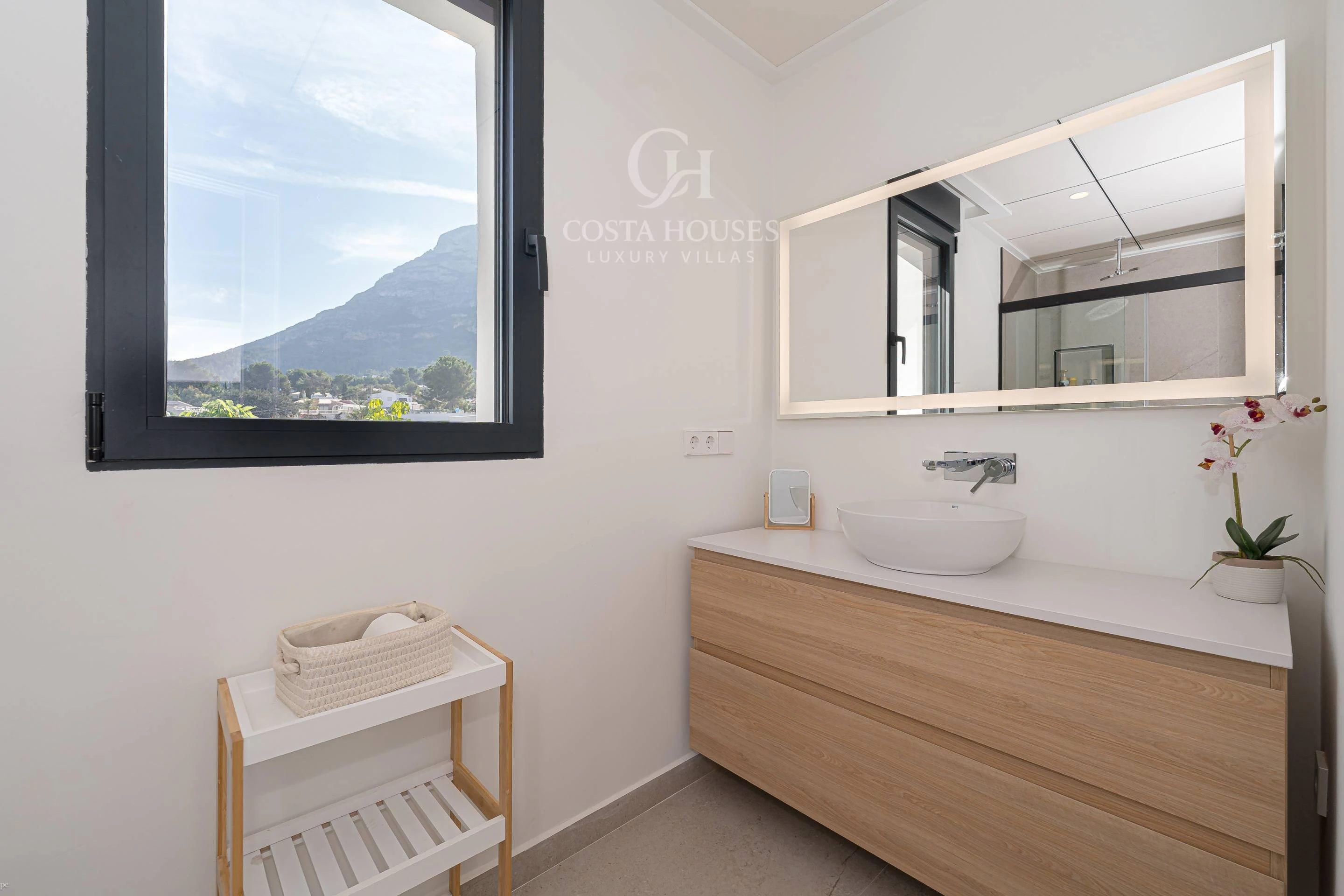2820V_CAMPUS - VILLA CAMPUS · ZEITGENÖSSISCHE ARCHITEKTUR MIT MEER- UND MONTGÓ-BLICK, DÉNIA