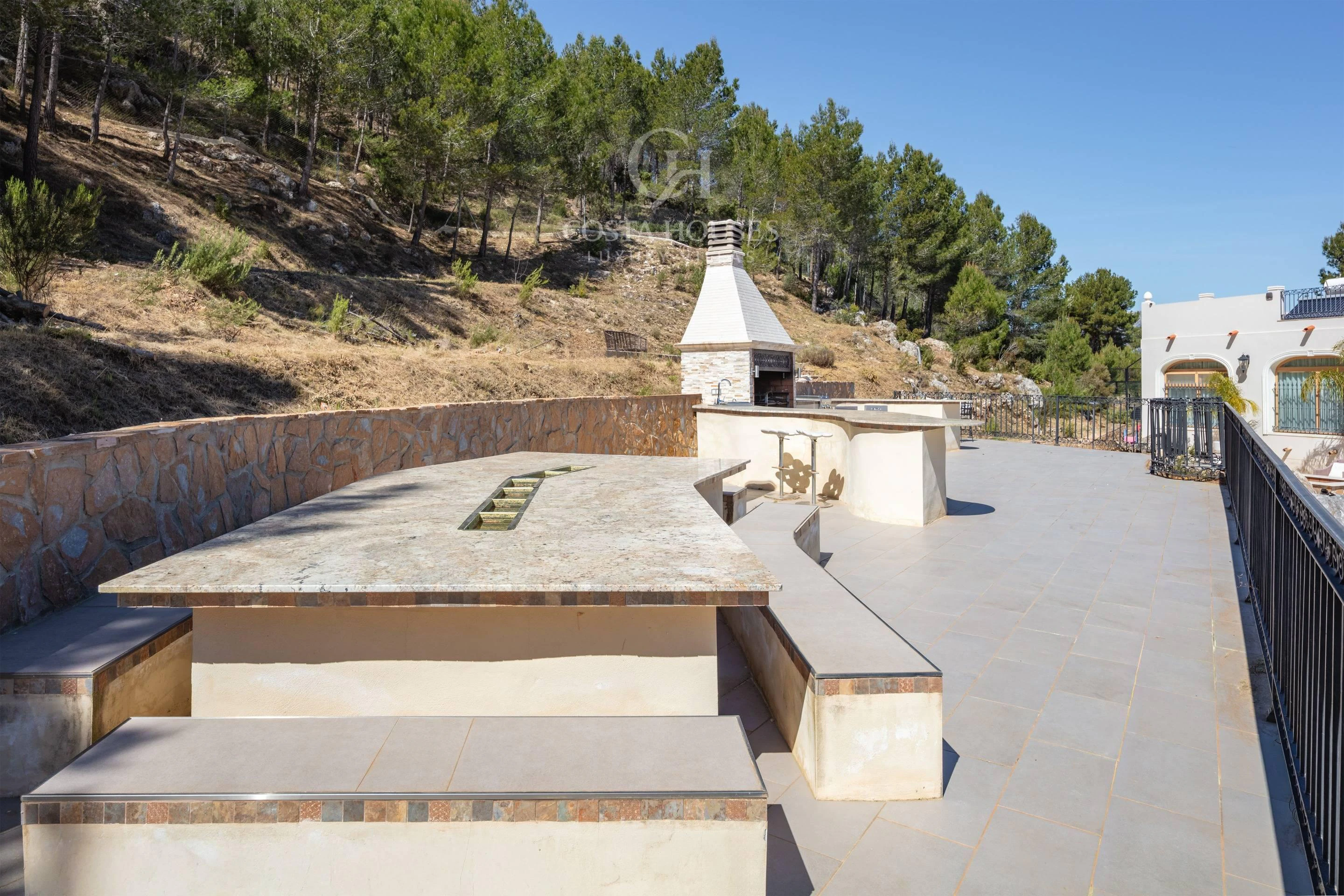 2854VL_SIERRAAZUL - FINCA SIERRA AZUL · PRIVATES REFUGIUM ZWISCHEN MEER UND BERGEN AN DER COSTA BLANCA NORD