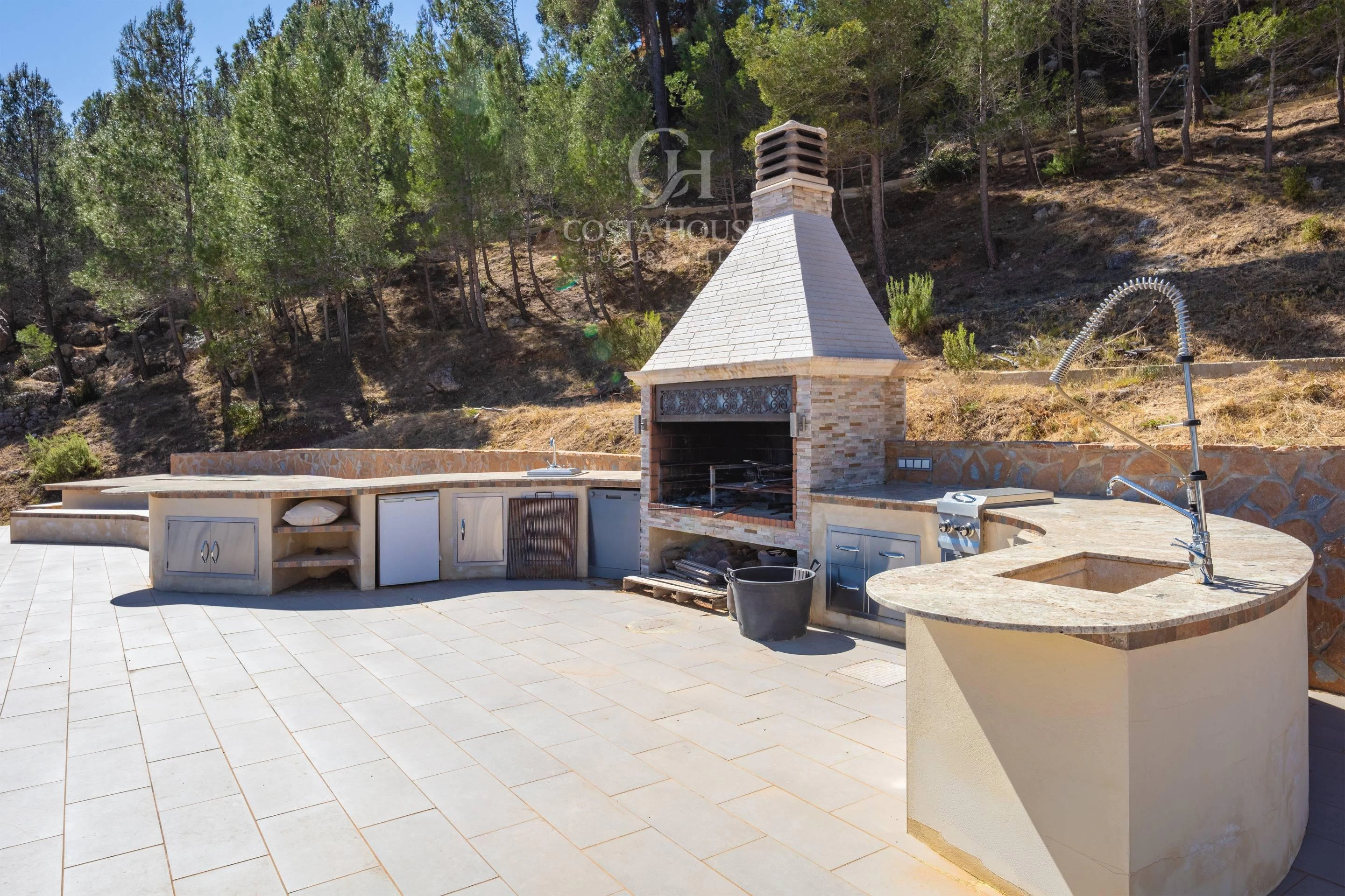 2854VL_SIERRAAZUL - FINCA SIERRA AZUL · PRIVATES REFUGIUM ZWISCHEN MEER UND BERGEN AN DER COSTA BLANCA NORD