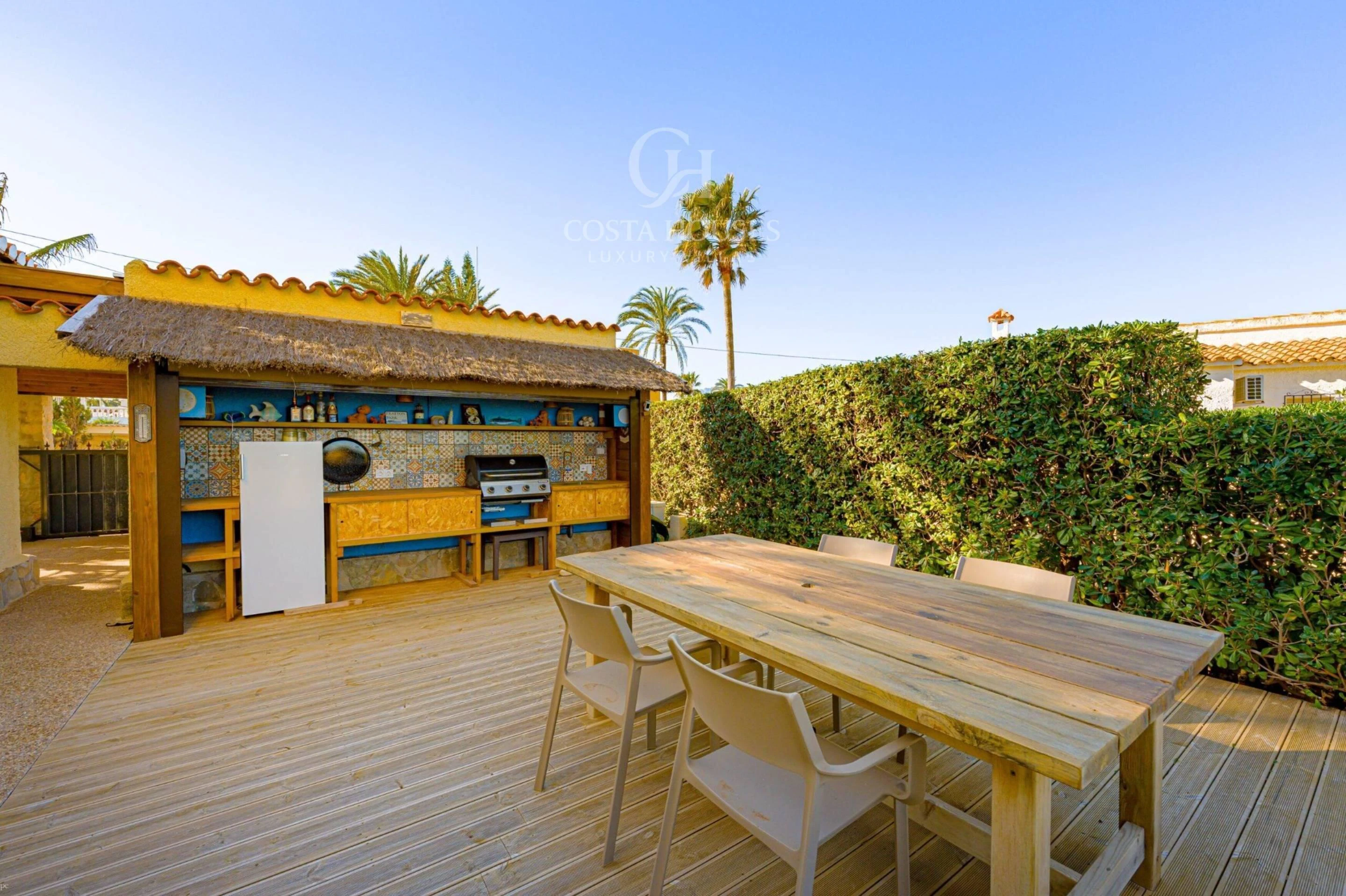 2868V_ALMADRAVA - VILLA ALMADRAVA · MEDITERRANE RUHE IN ERSTER MEERESLINIE IN DÉNIA