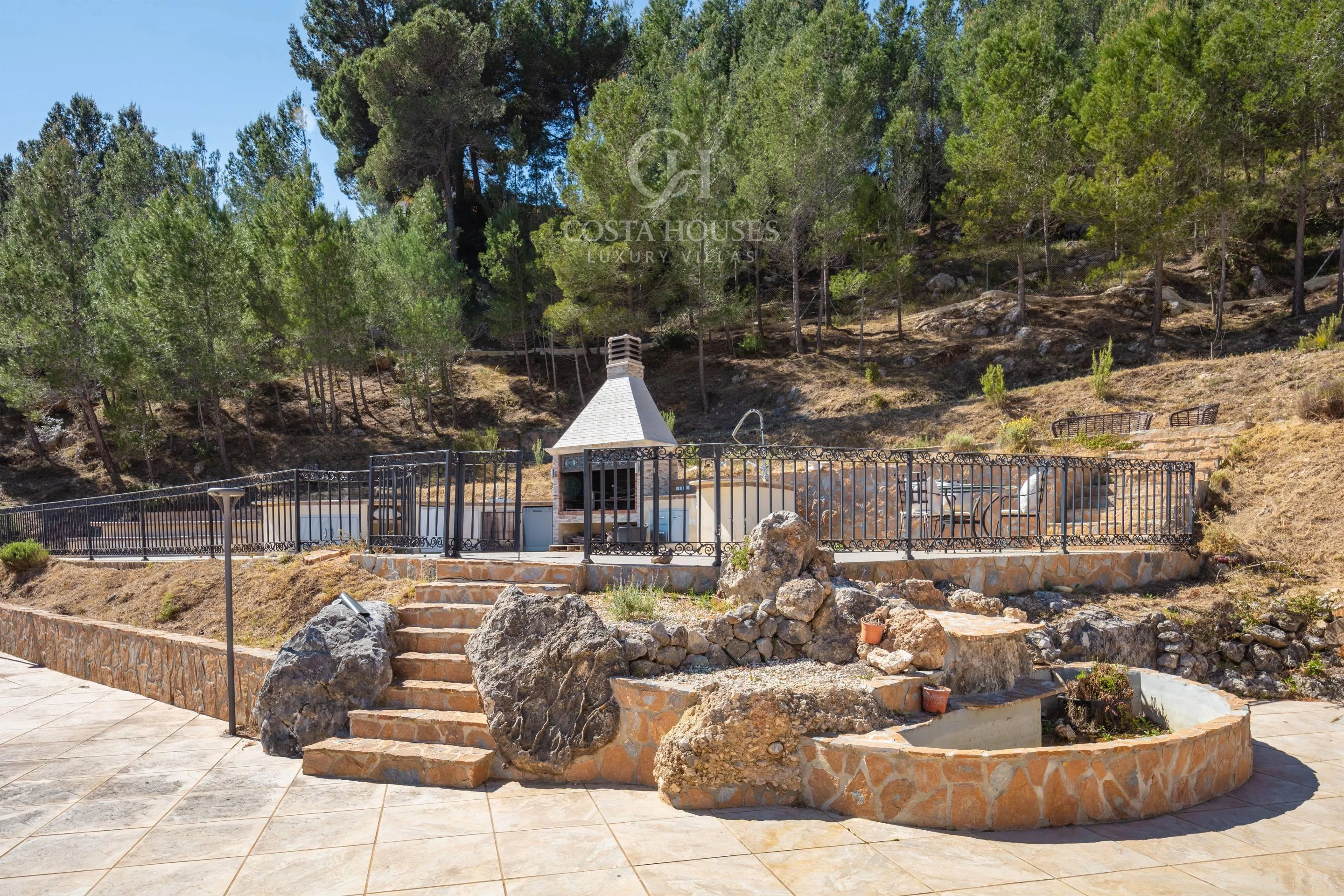 2854VL_SIERRAAZUL - FINCA SIERRA AZUL · PRIVATES REFUGIUM ZWISCHEN MEER UND BERGEN AN DER COSTA BLANCA NORD