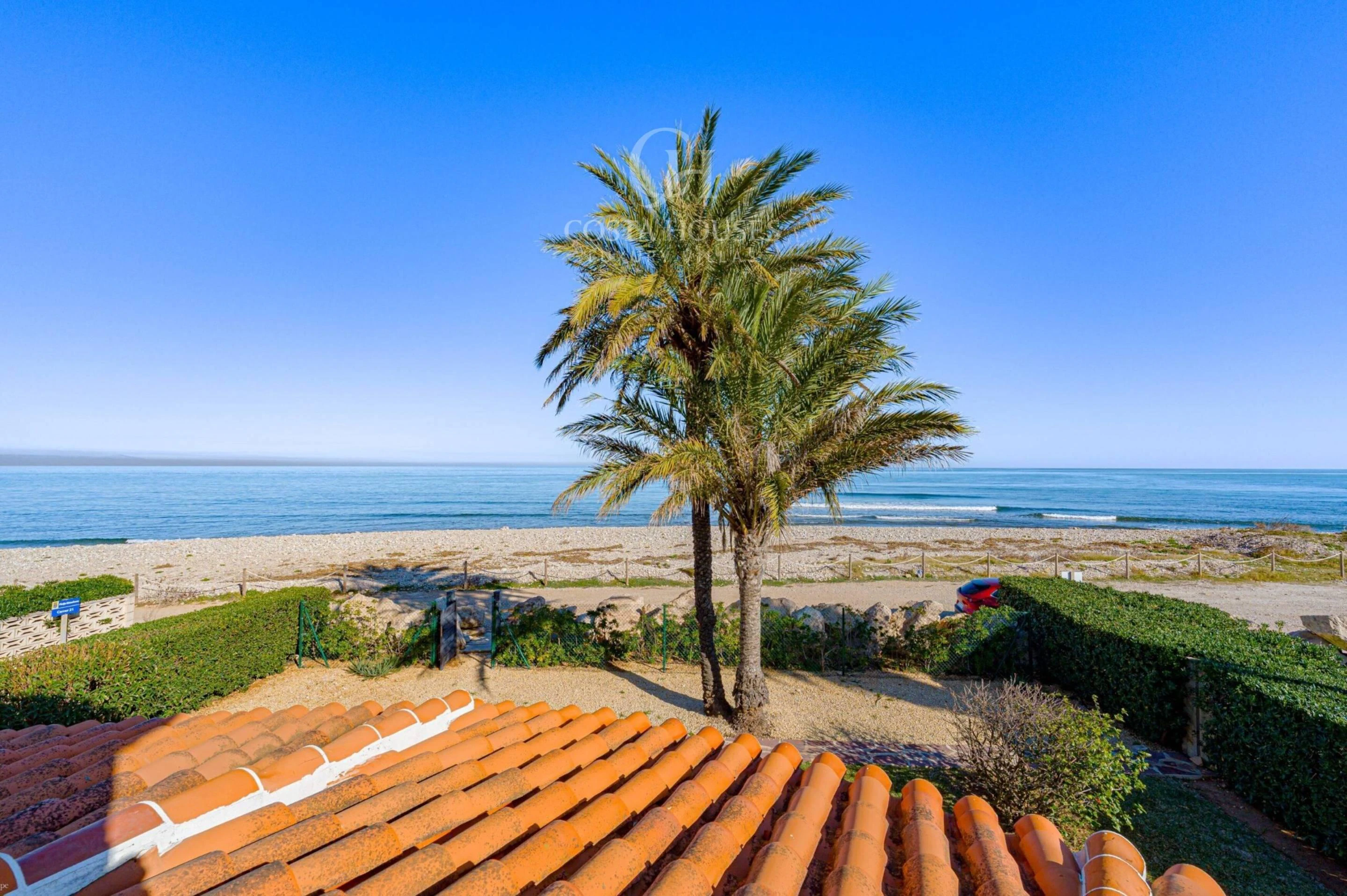 2868V_ALMADRAVA - VILLA ALMADRAVA · MEDITERRANE RUHE IN ERSTER MEERESLINIE IN DÉNIA
