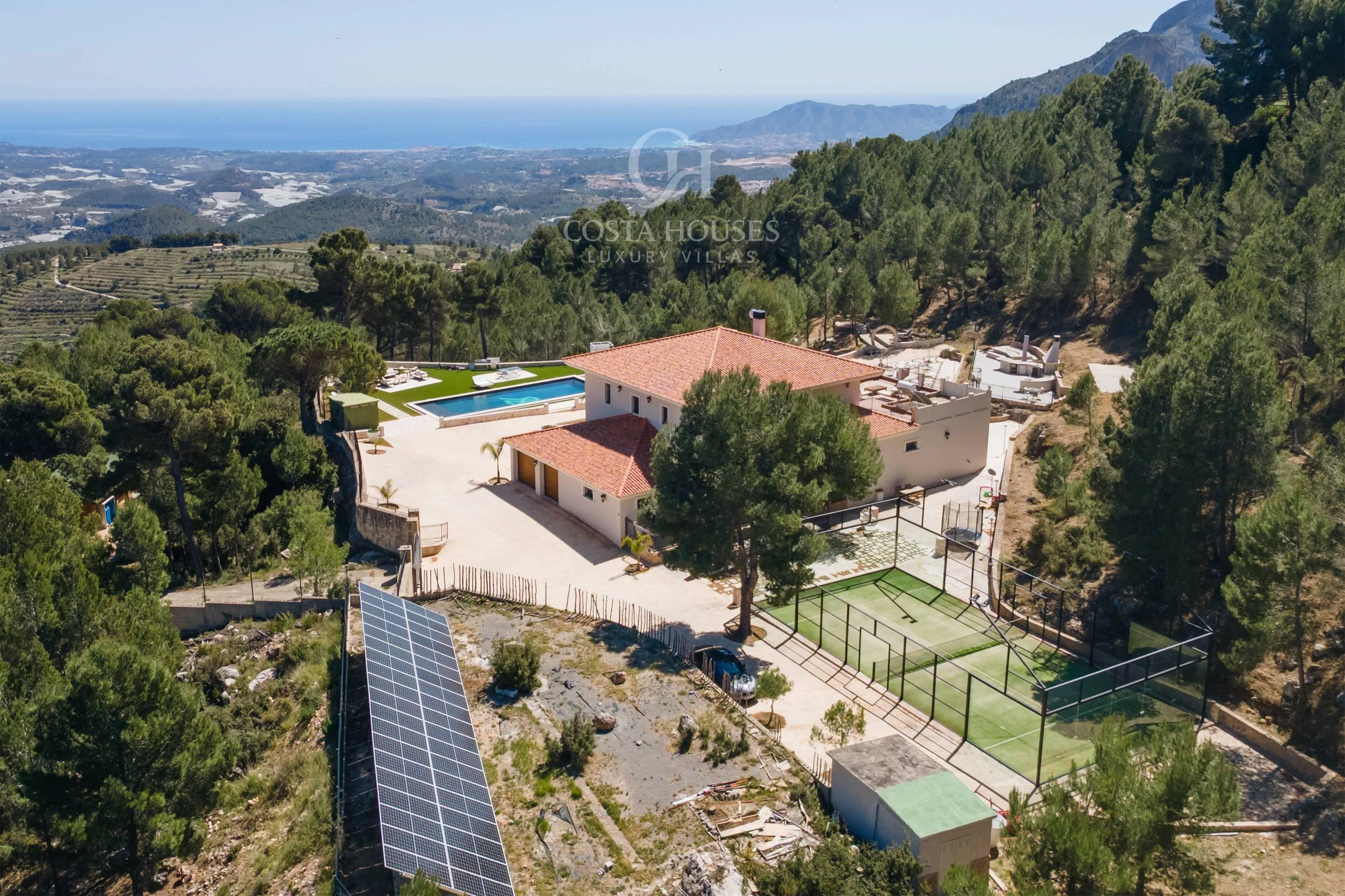 2854VL_SIERRAAZUL - FINCA SIERRA AZUL · PRIVATES REFUGIUM ZWISCHEN MEER UND BERGEN AN DER COSTA BLANCA NORD