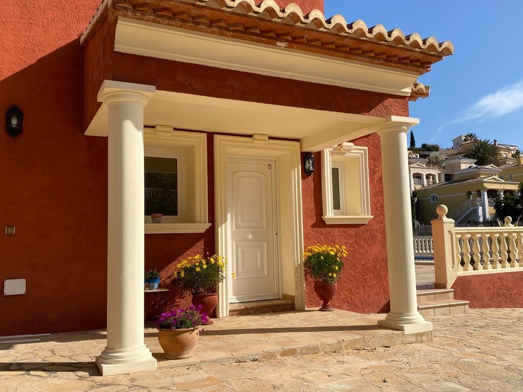 VILLA À CALPE TRÈS PROCHE DE LA PLAGE