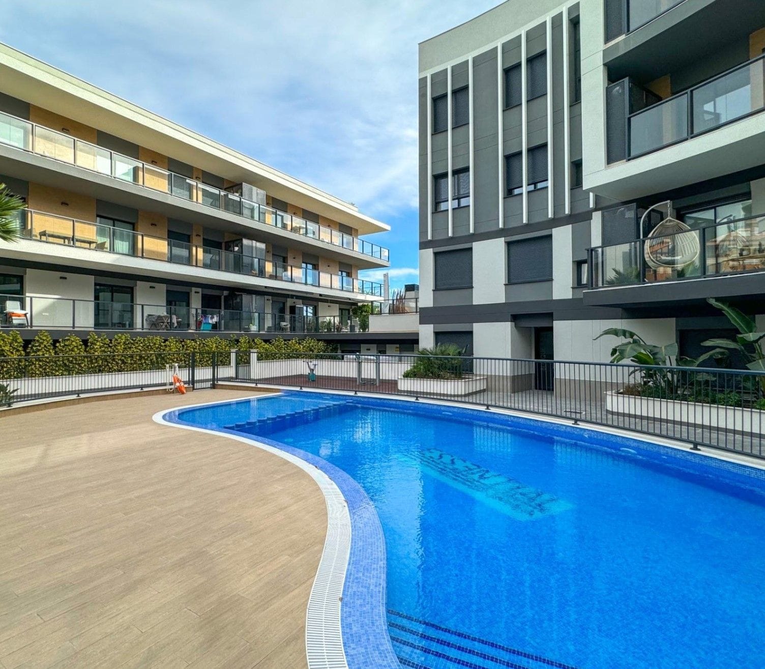 CBHX5310 - Dwupoziomowy penthouse na sprzedaż w Jávea