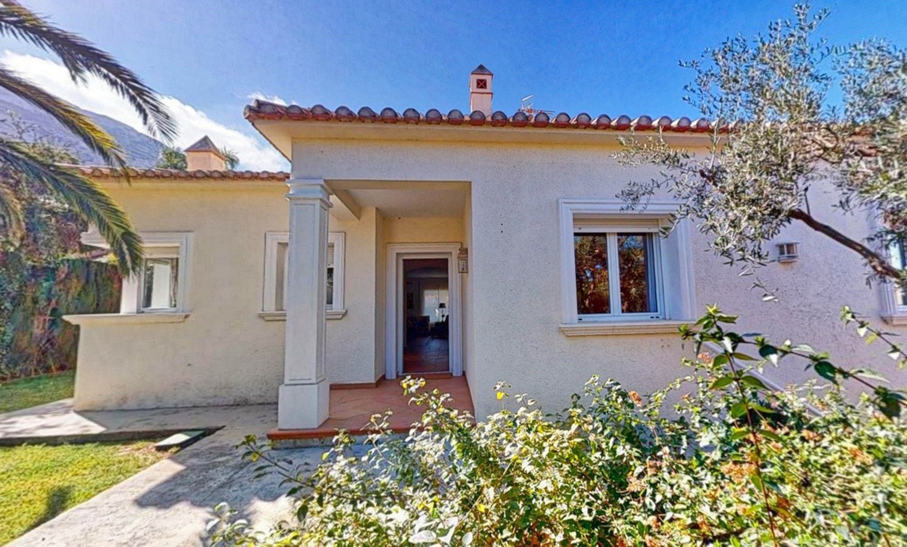 Villa a la venta en Dénia