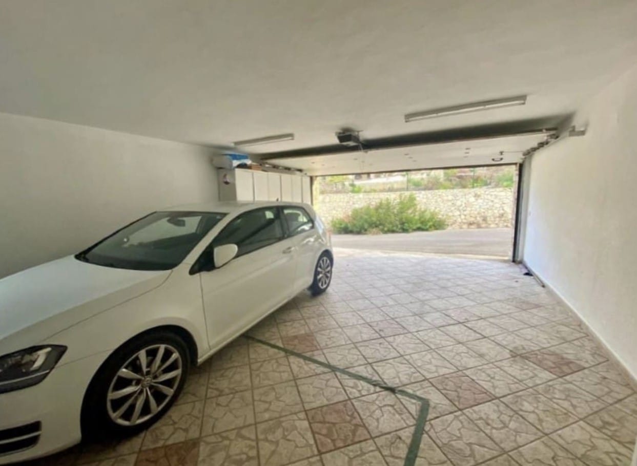 Espectacular villa de 3 dormitorios con vistas al mar en la Cala Ambolo - Javea