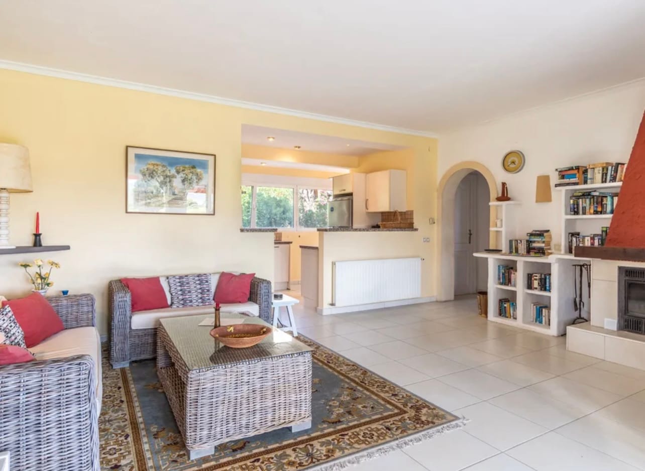 Villa in Moraira with Sea Views and walking distance to the beach